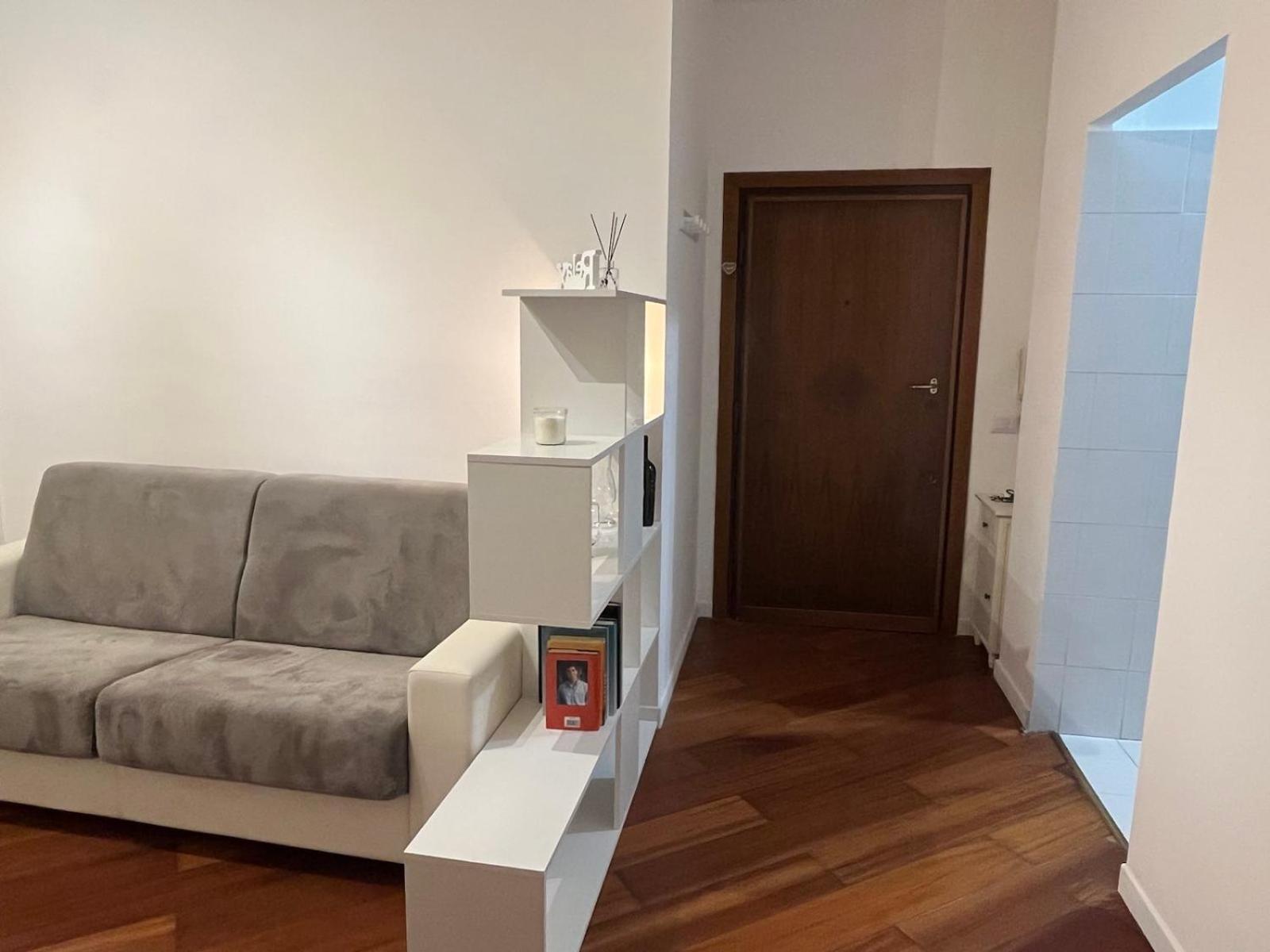 Happy Days Apartment