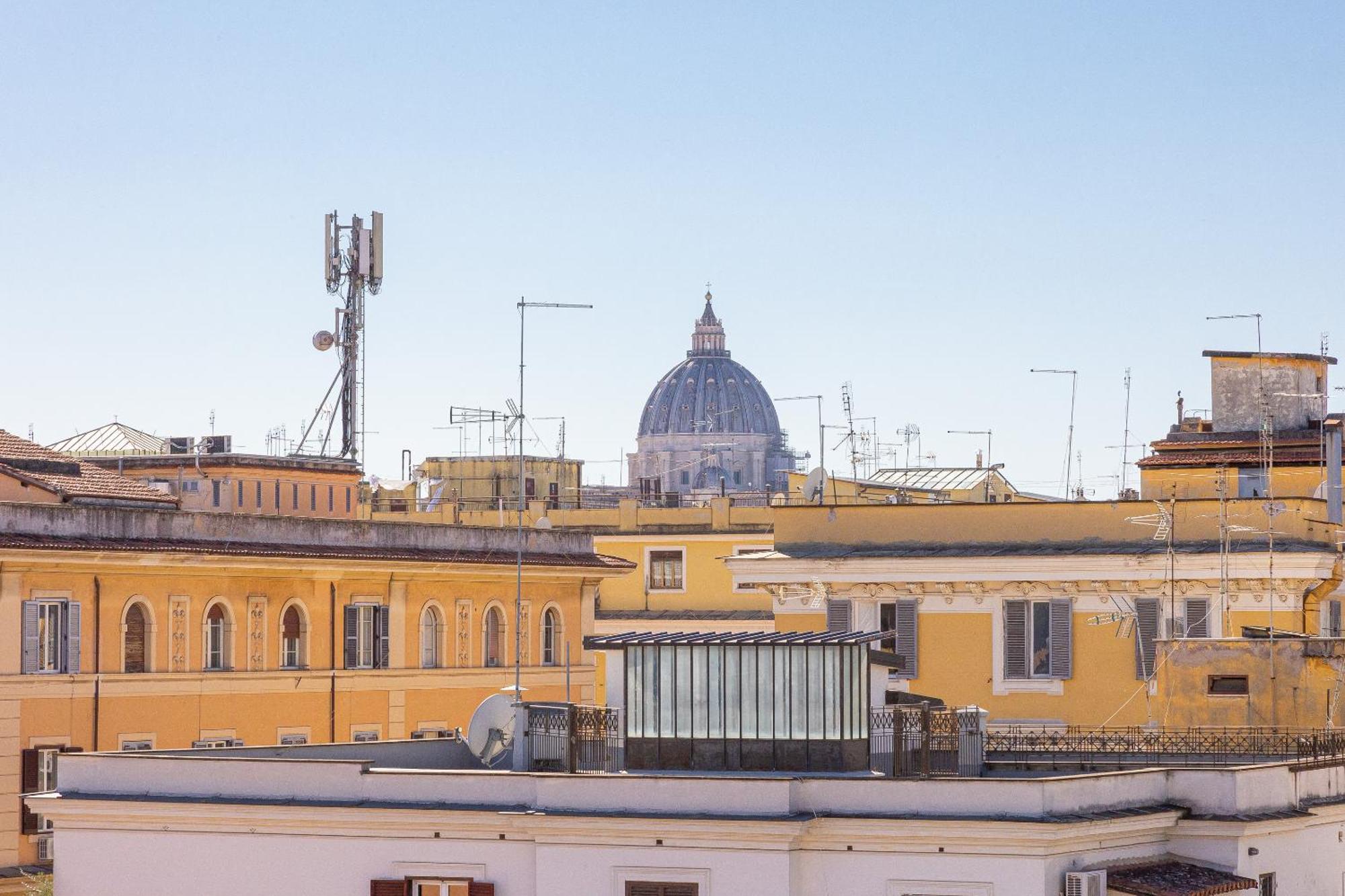 Apartment Giulio Cesare Penthouse In Rome