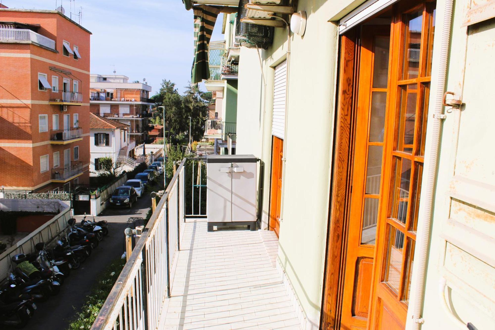 Vicino Via Della Pisana * Roma