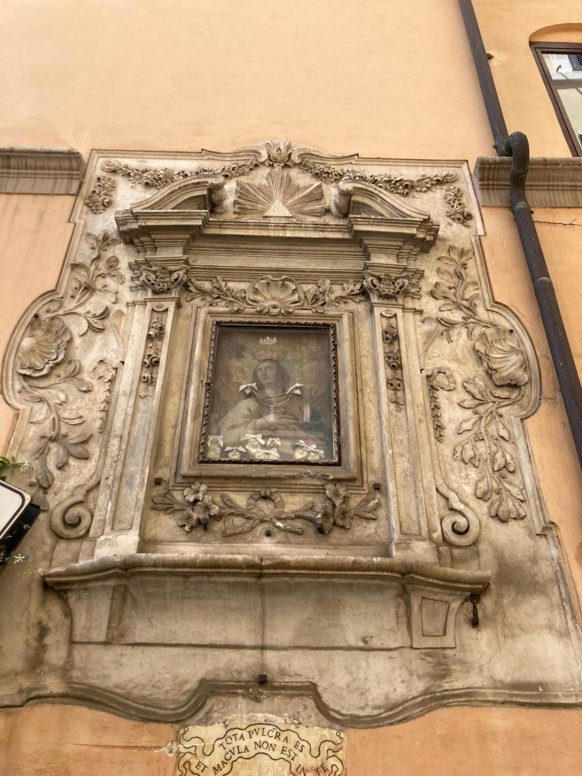 Iflat Historic Flat In Campo De Fiori Apartment Rome