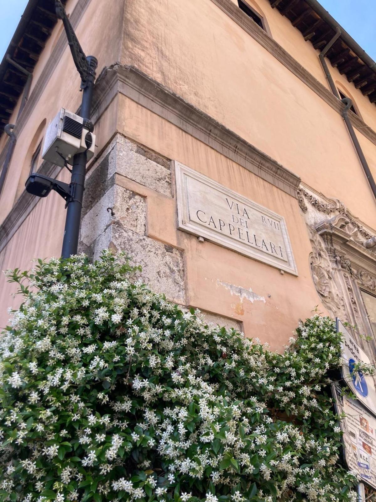Apartment Iflat Historic Flat In Campo De Fiori Rome
