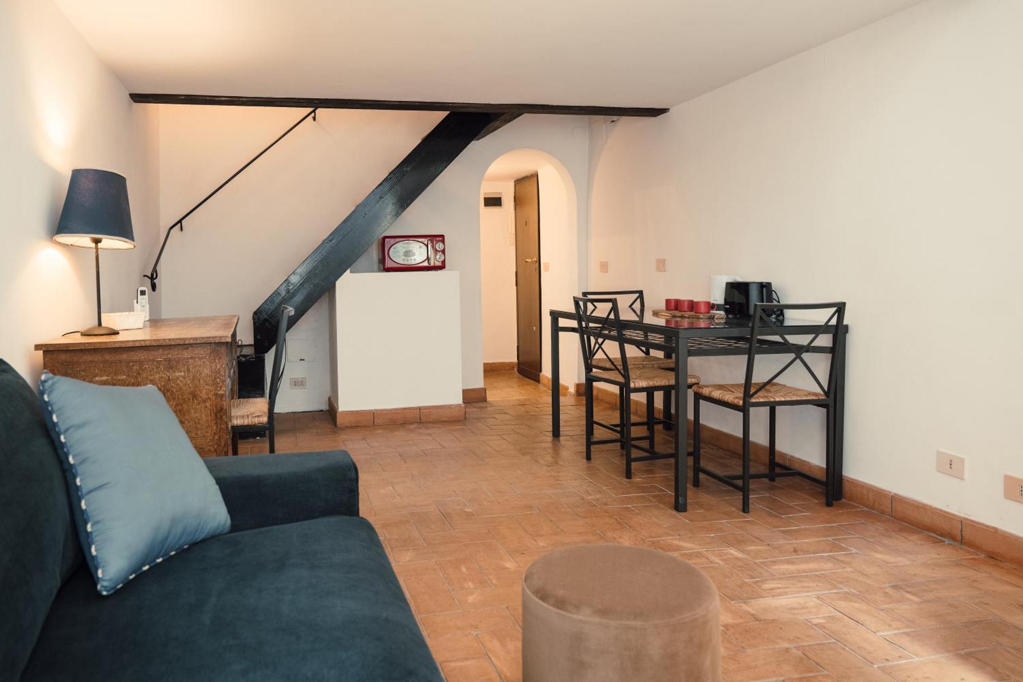 Apartment Fiori Loft, A Historic In The Heart Of Rome