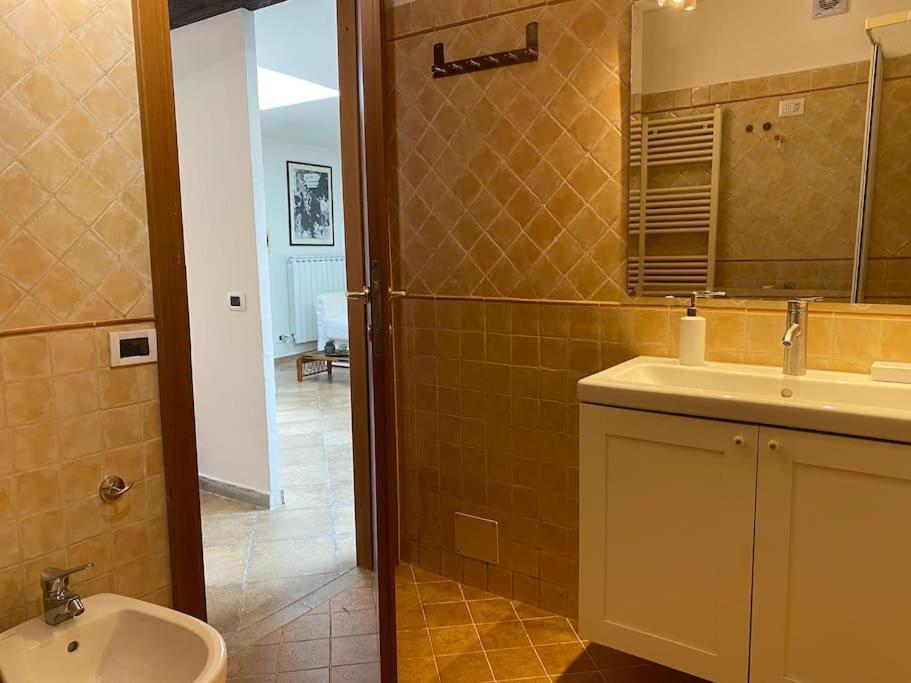 Casetta Indipendente Con Cortile E Parcheggio Apartment *