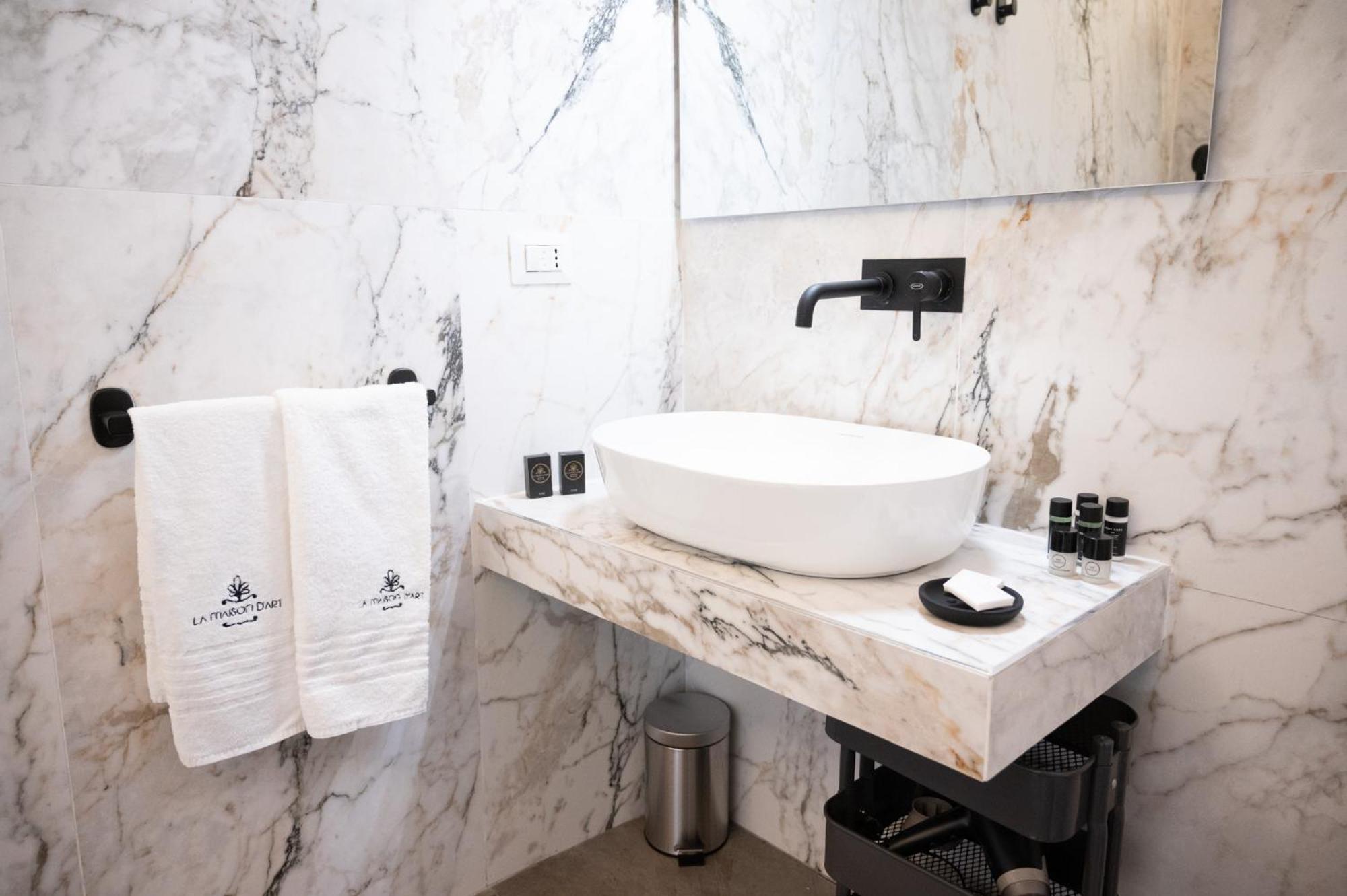 Appartamento Domus Laurina - Maison D'art Collection