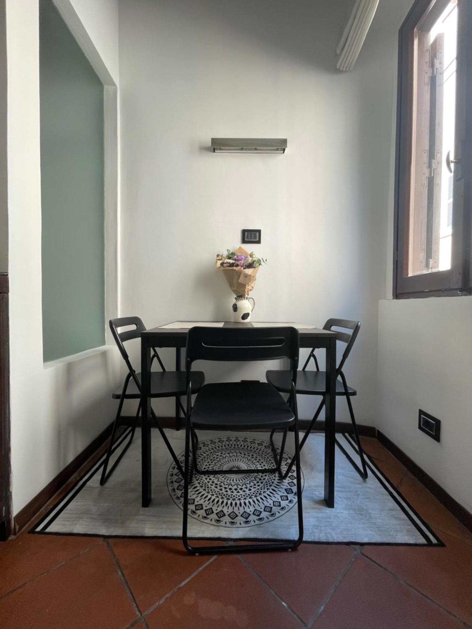 Appartamento A Den For Two *