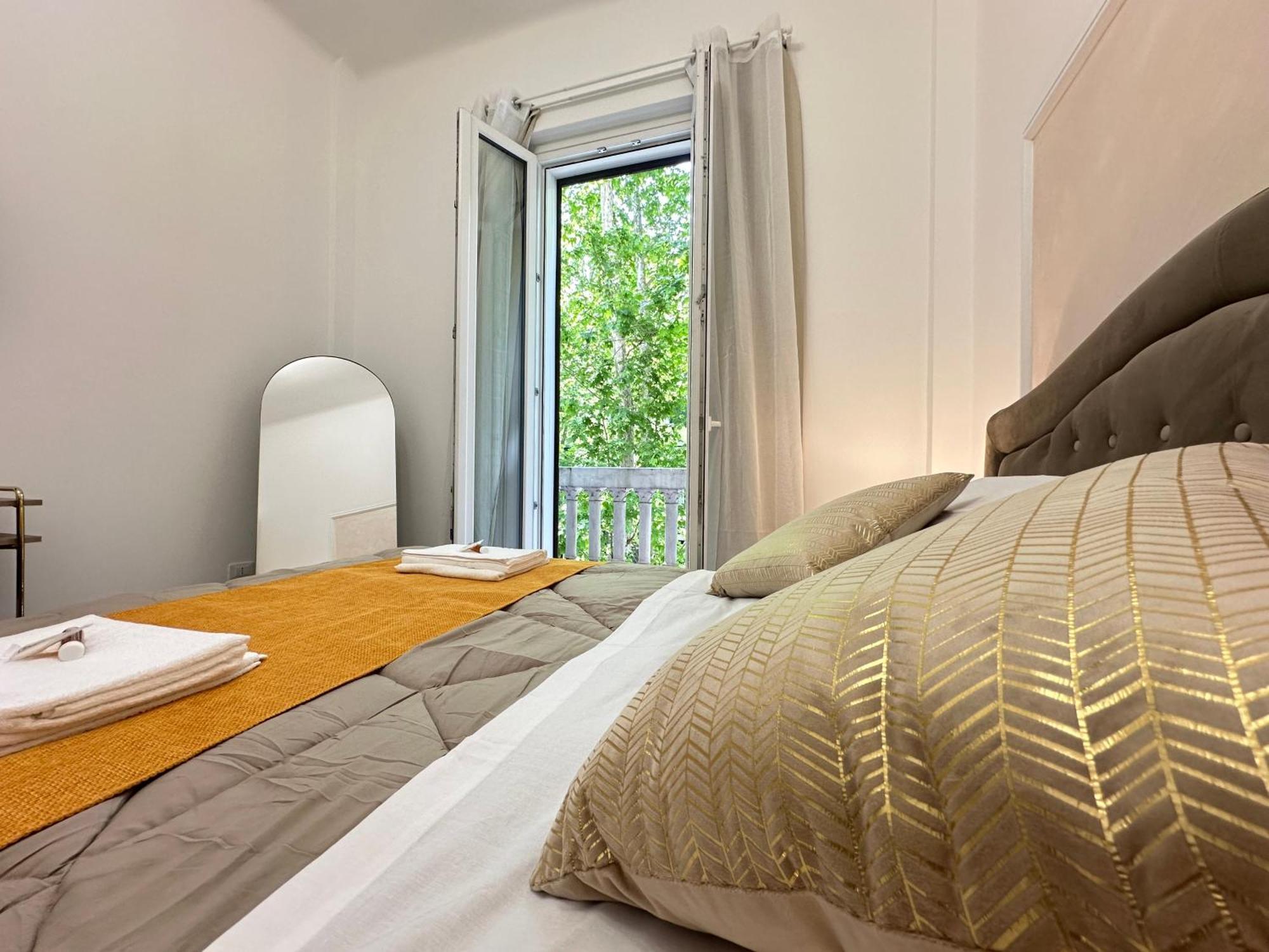 Deluxe Centro - Borghese Apartment *