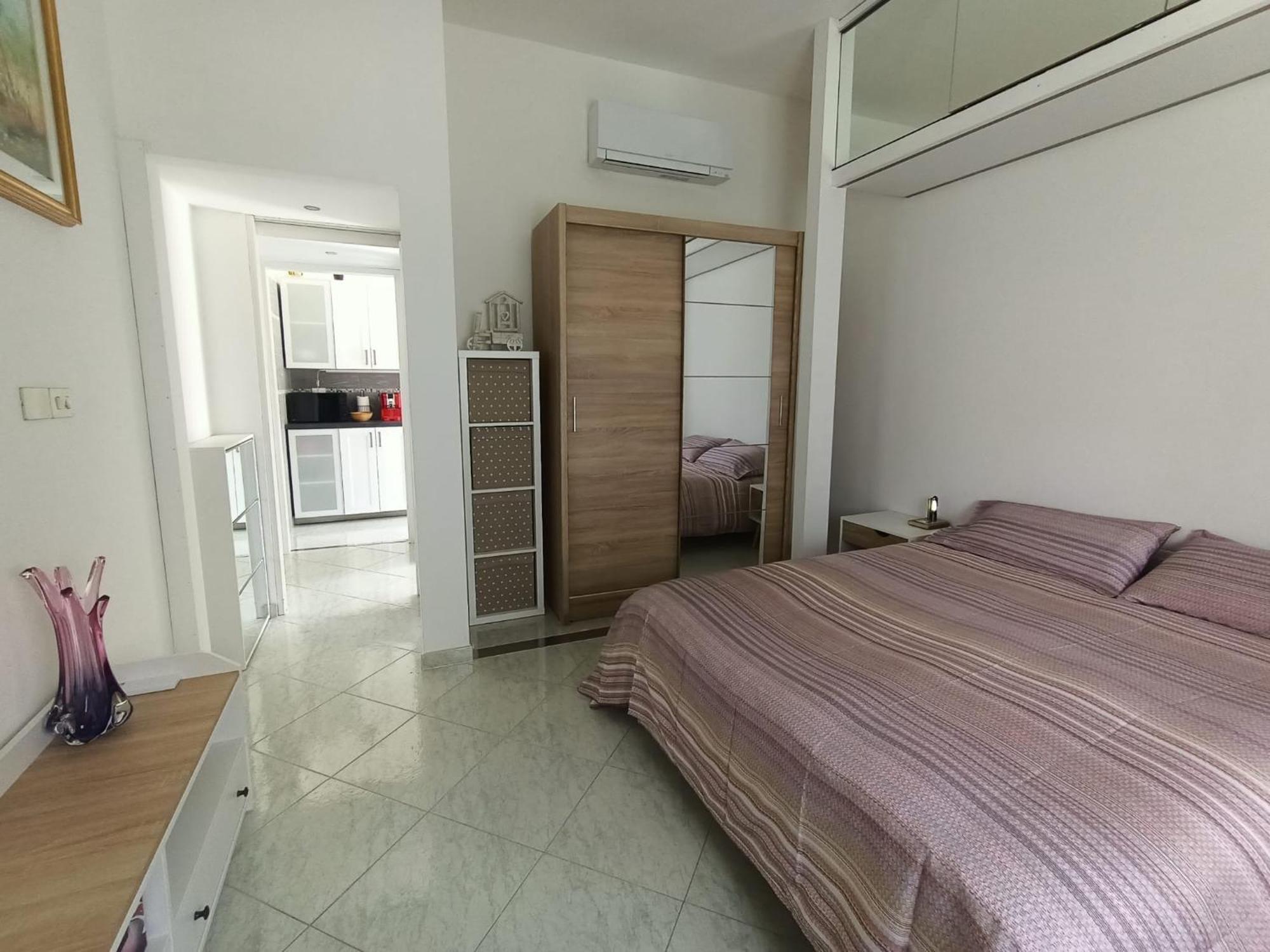Appartamento Francigena House *