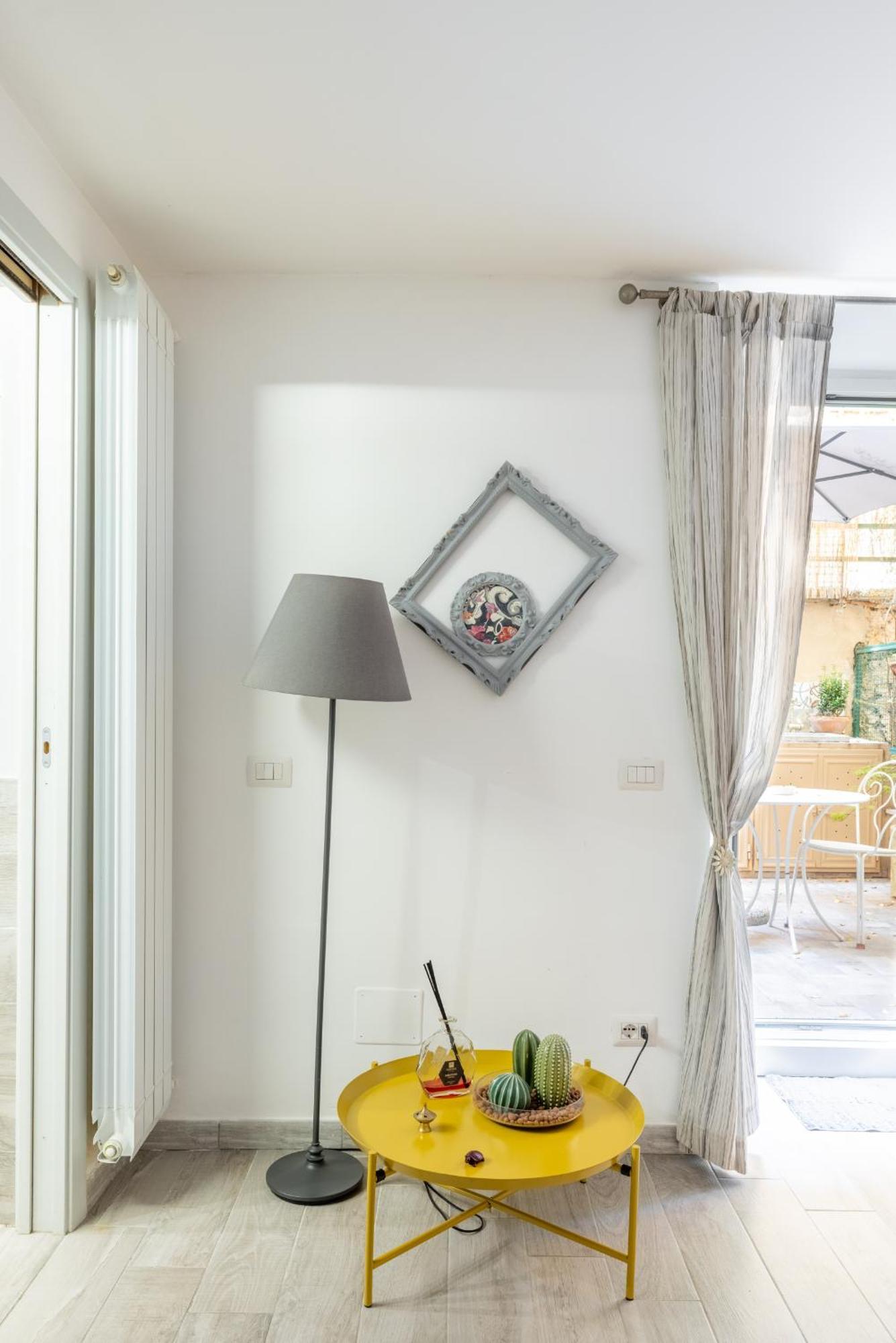Lovely In Monteverde - With Private Garden Apartment Rome