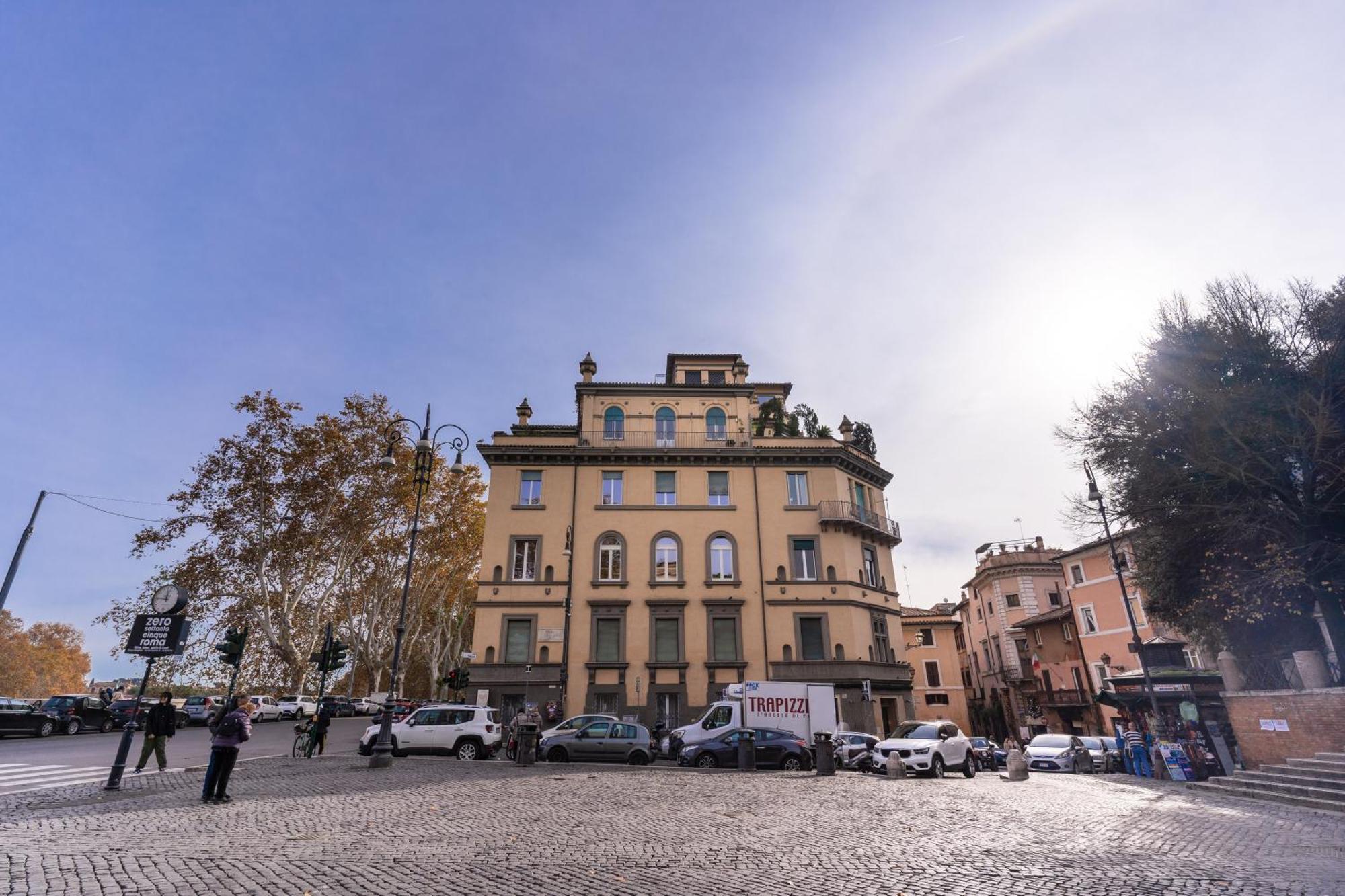 Bed & Breakfast Tree Charme Trilussa 2*