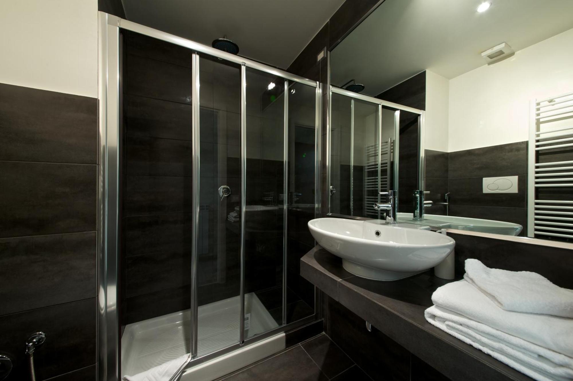 Roma Naif Rooms Guest house 2*