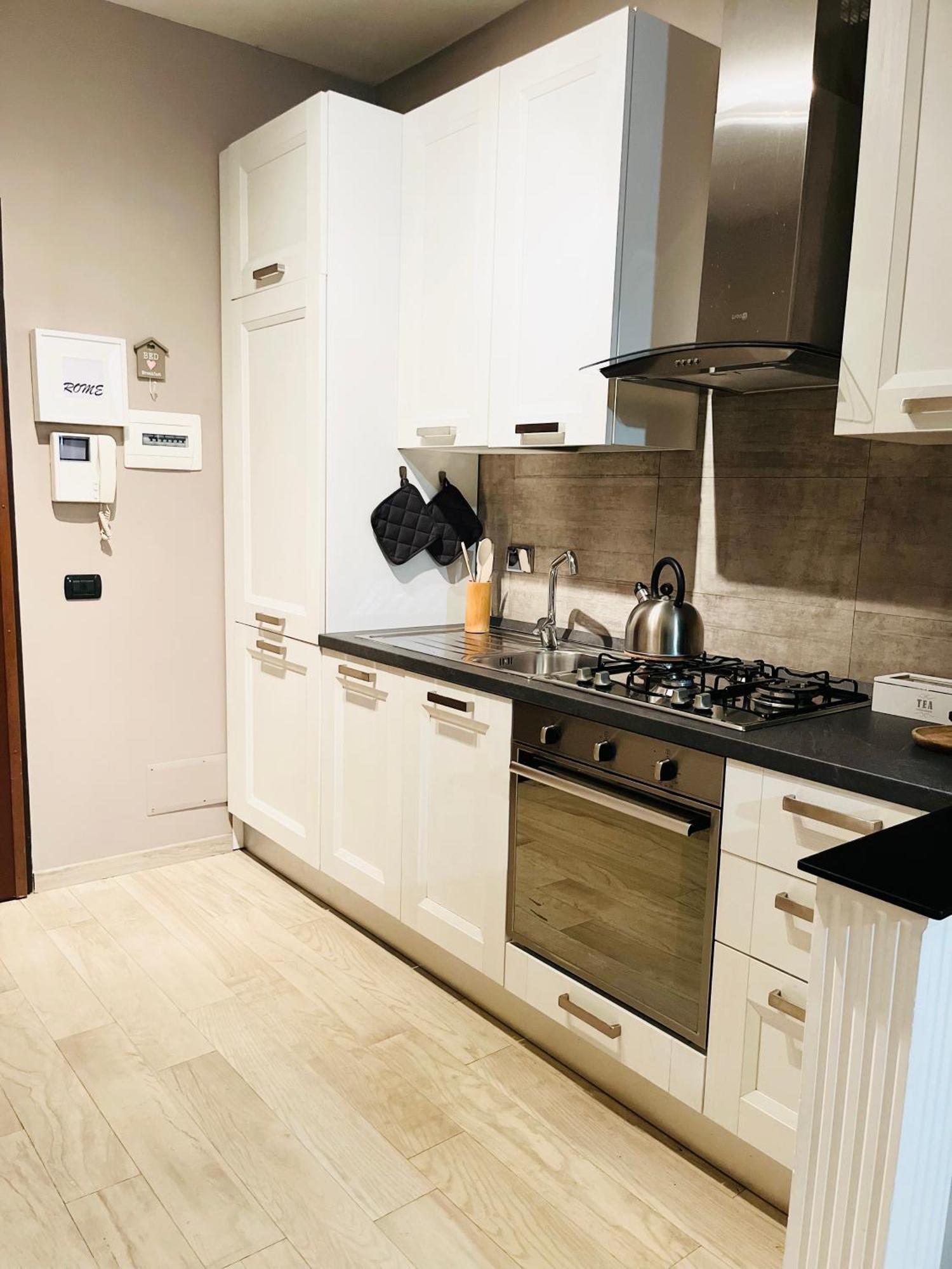 Lux Capannelle Apartment *