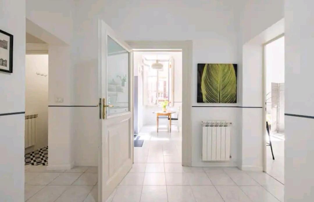 Romeo. Luminoso Al Centro Di Apartment Rome