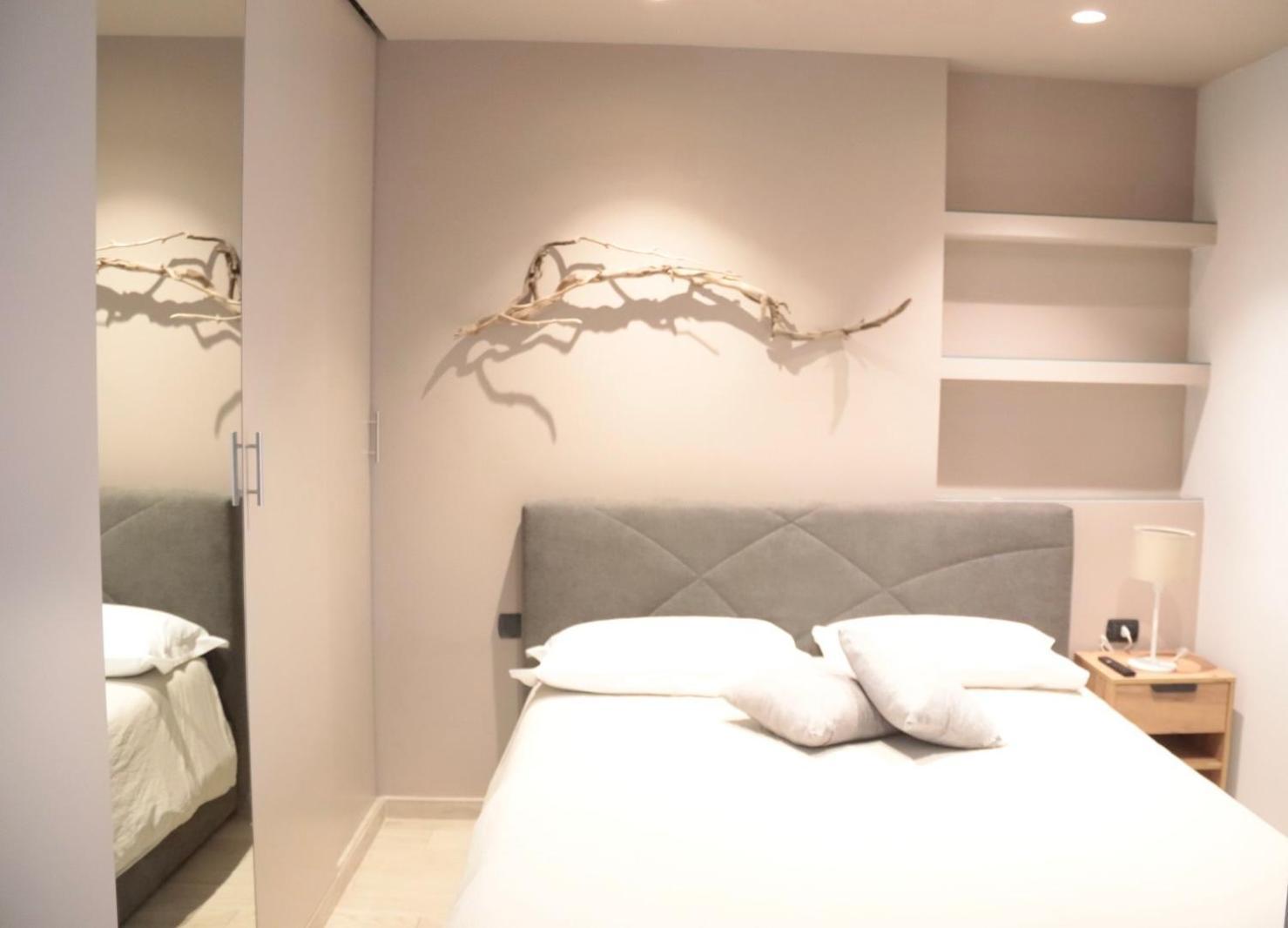 Apartment Lux Capannelle Rome