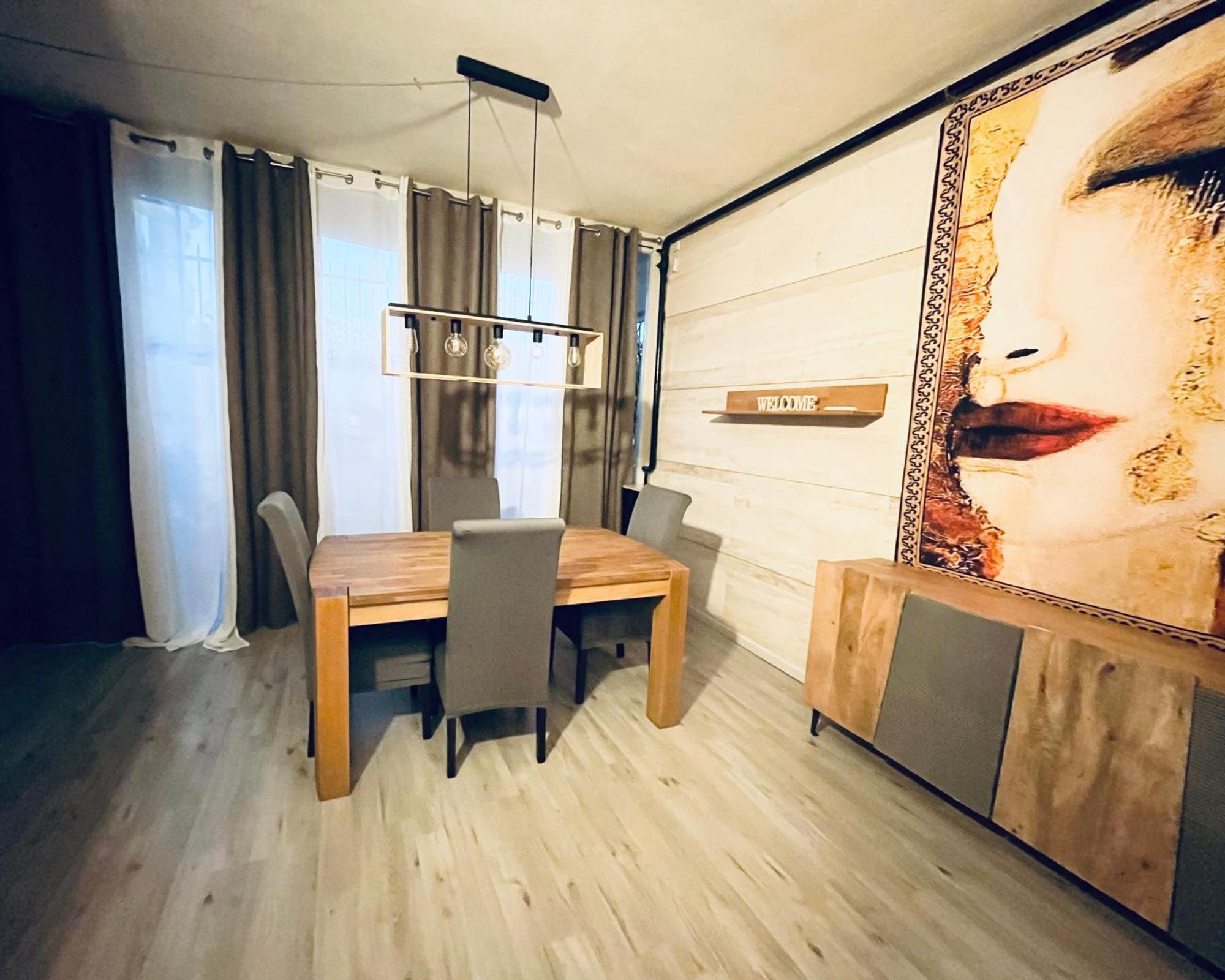 Lux Capannelle Apartment *