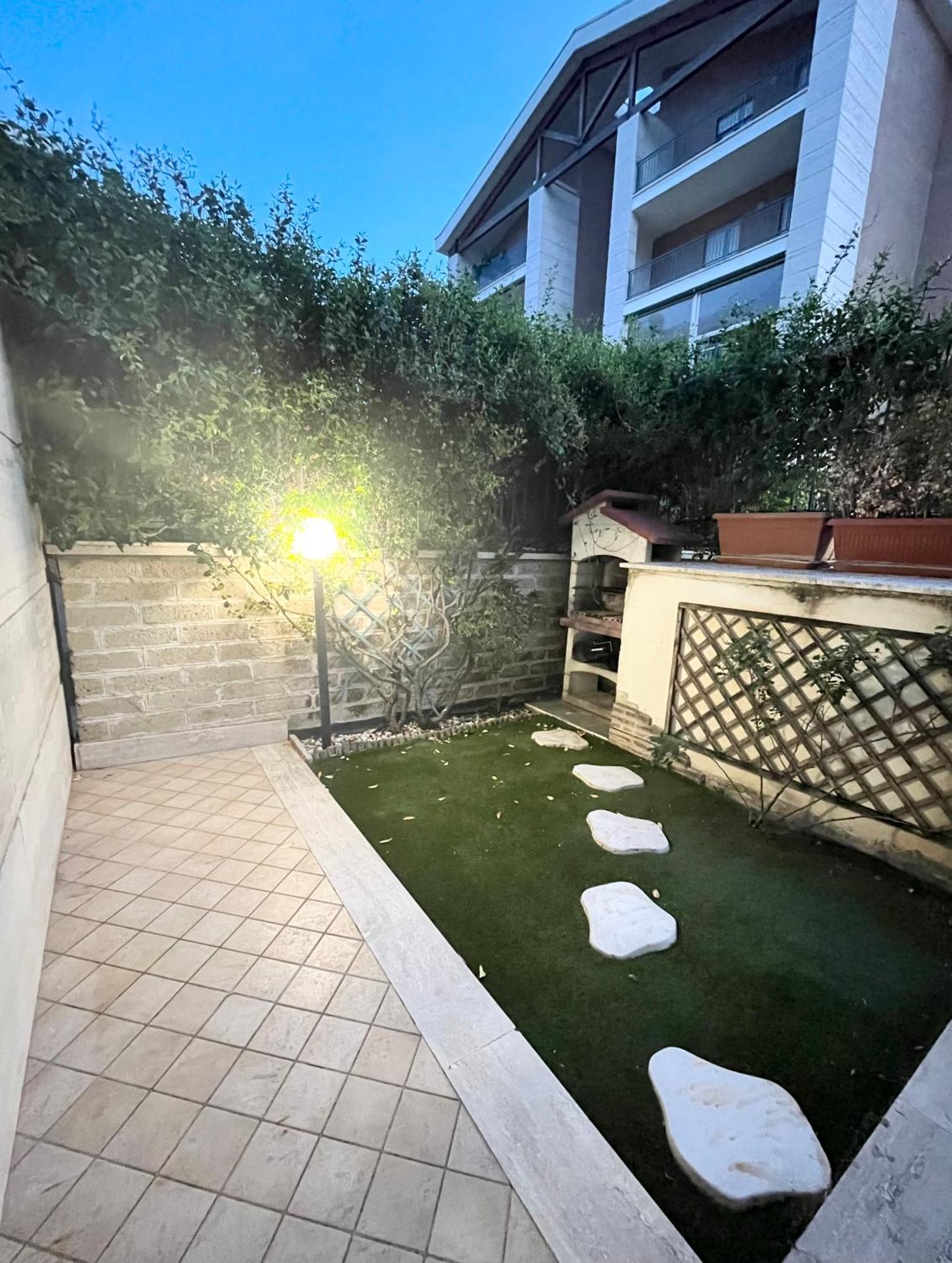Lux Capannelle Apartment *