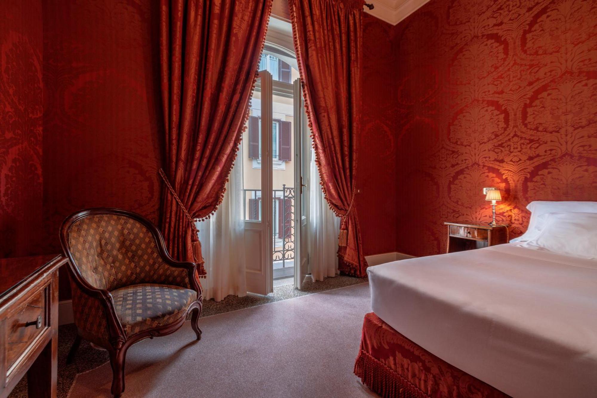 Hotel Locarno 5*
