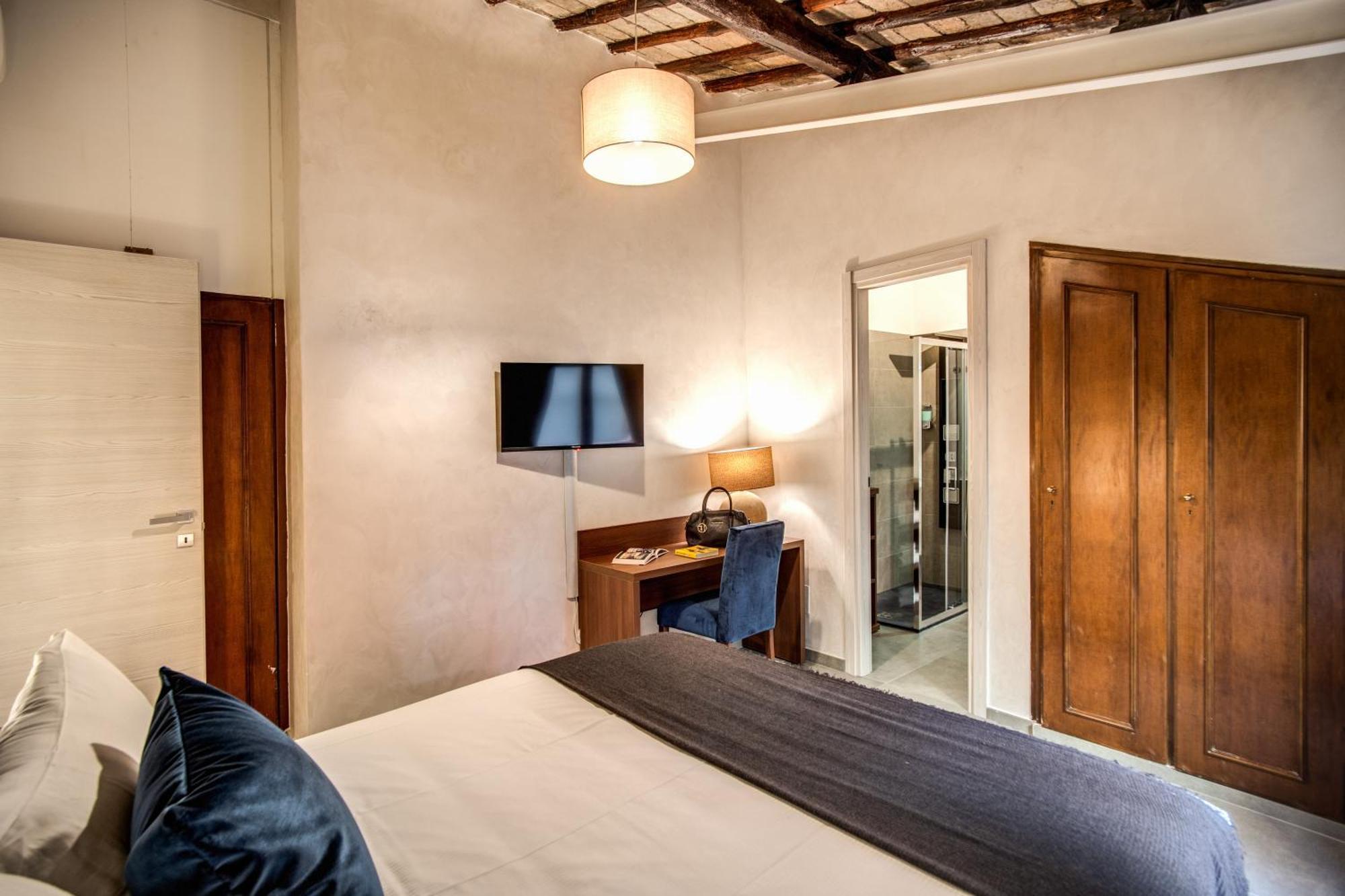 Tritone House Rome