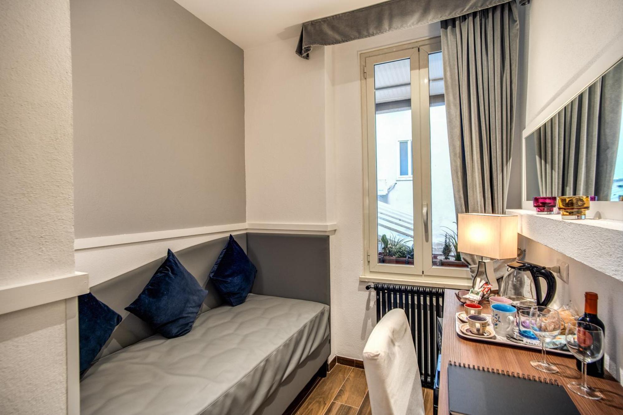 Tritone House Guest house Rome
