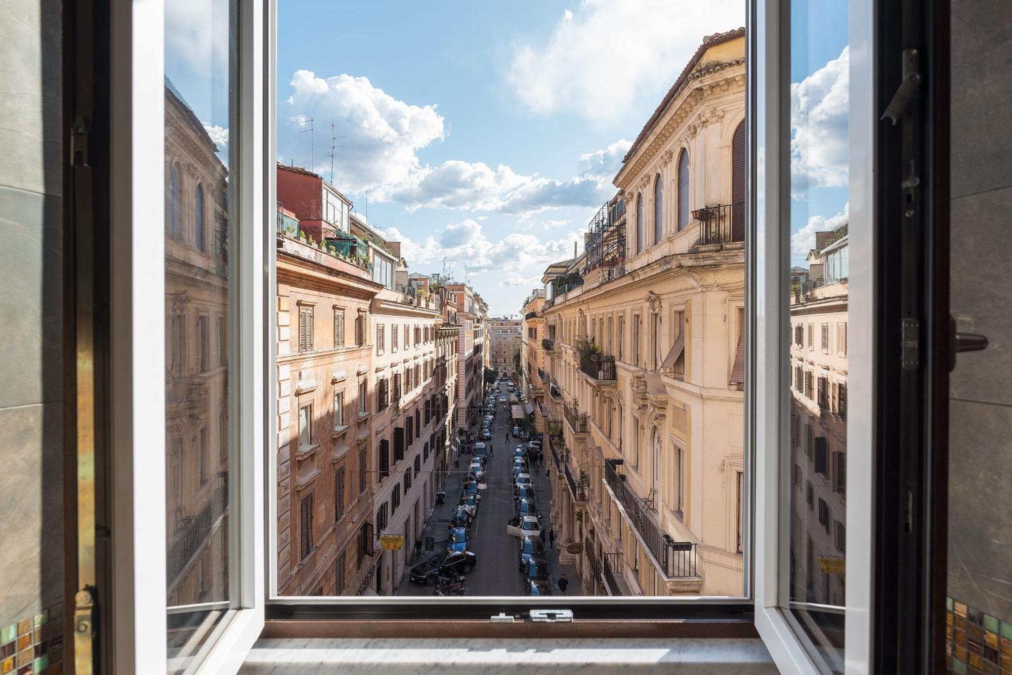 900 Lazio, Emilia & La Corte * Roma