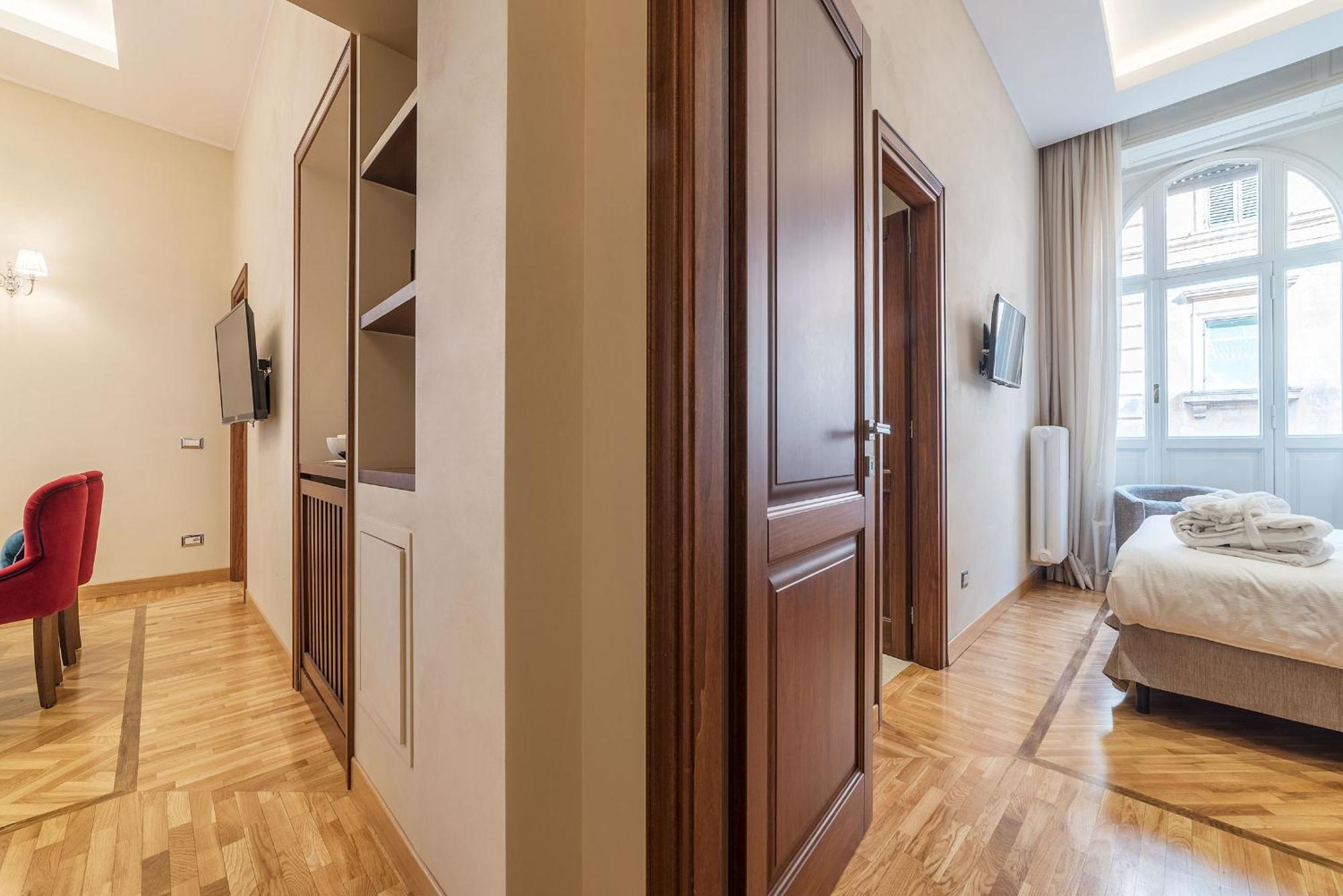 900 Lazio, Emilia & La Corte Roma