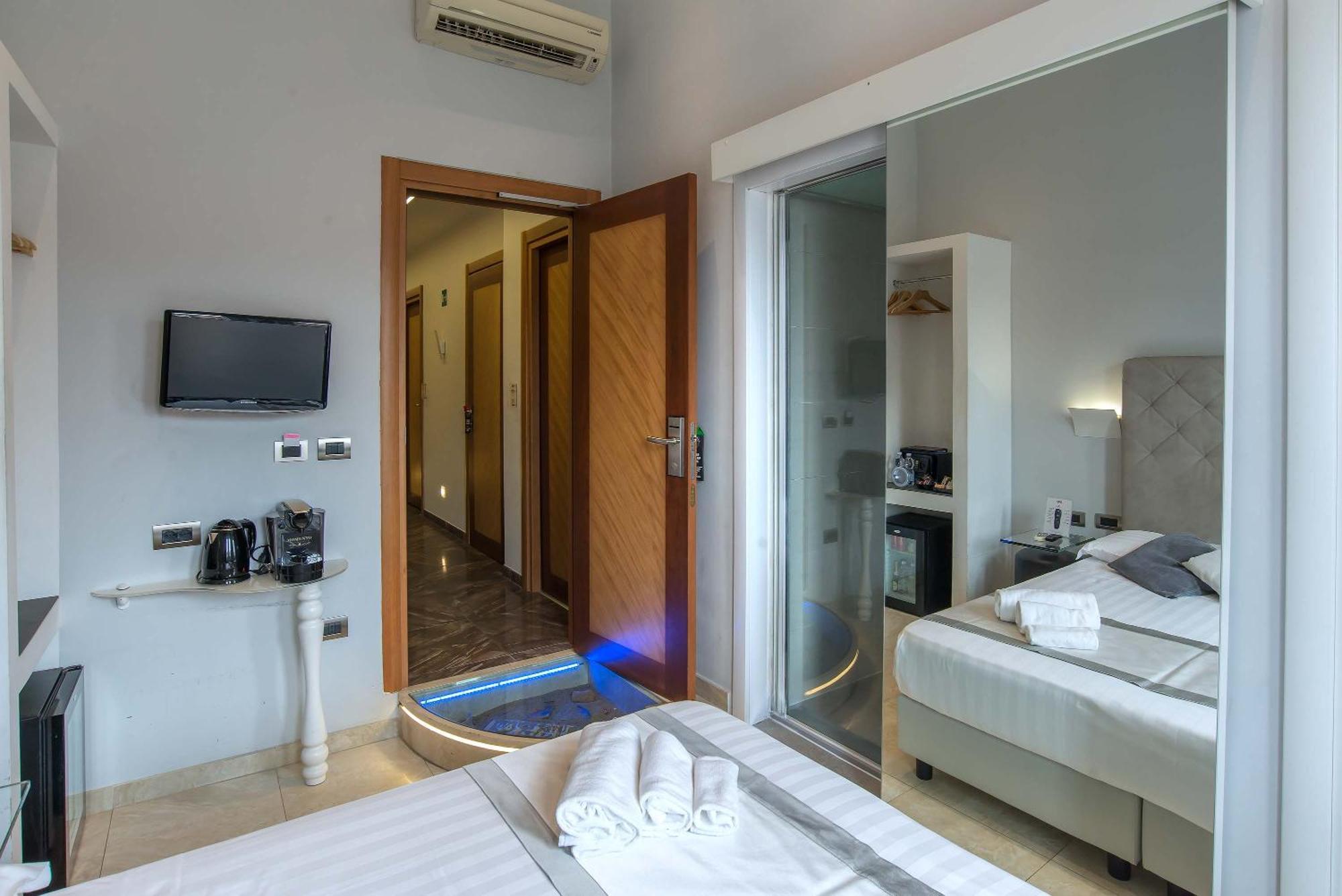 Pantheon Caesar Relais 2* Rome