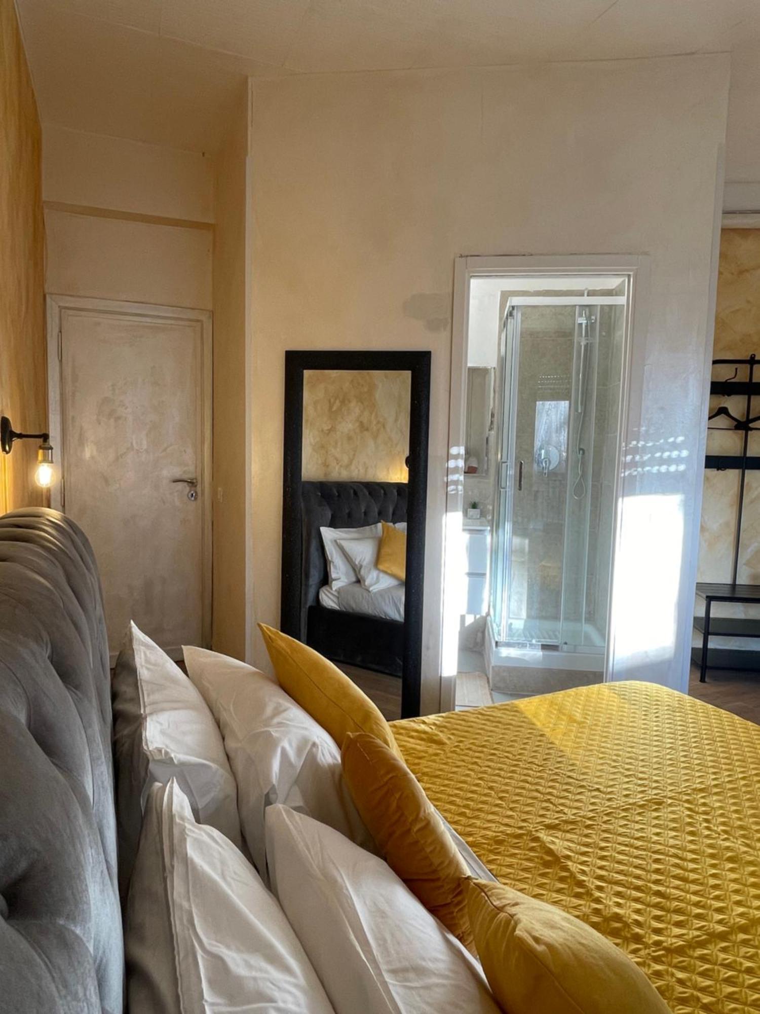 Romoli Guest house *