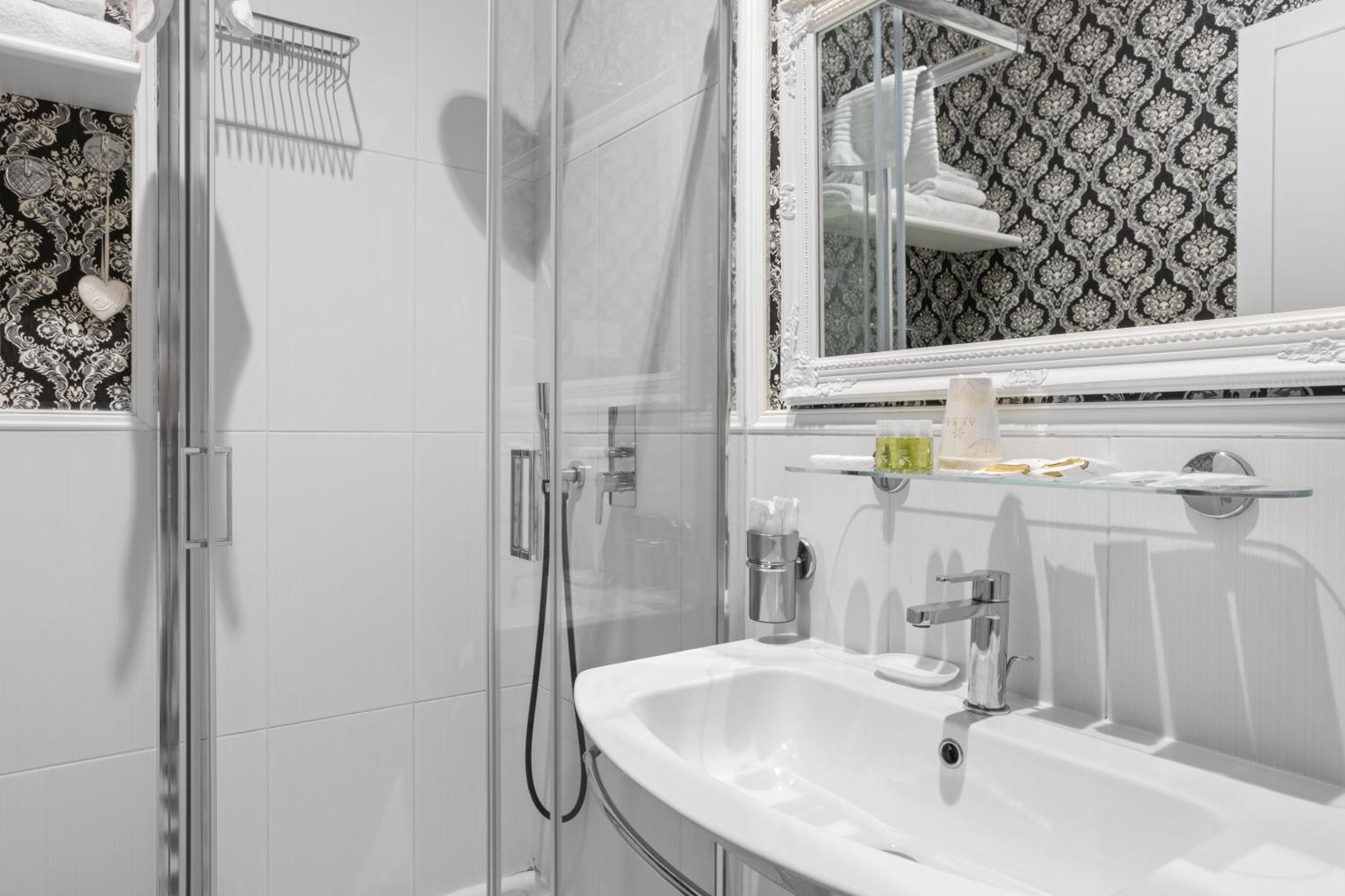 Gh Navona Affittacamere 5*
