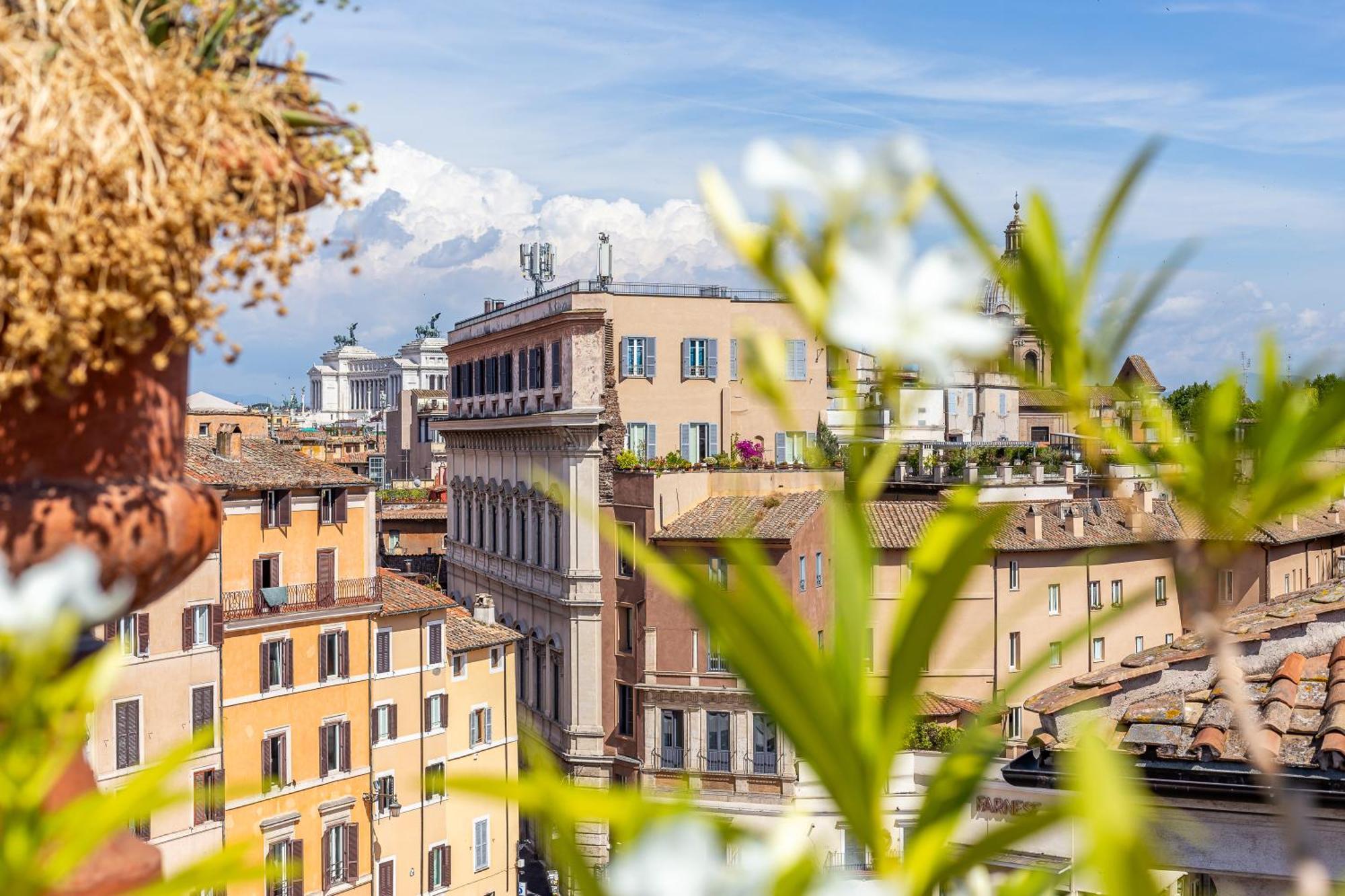Iflat Campo De' Fiori Panoramic Penthouse Apartment Rome