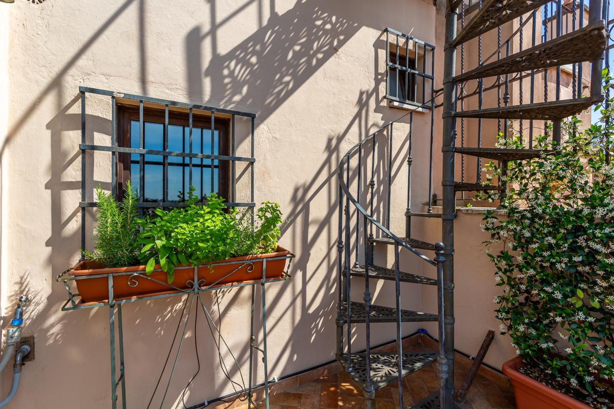 Iflat Campo De' Fiori Panoramic Penthouse Apartment Rome