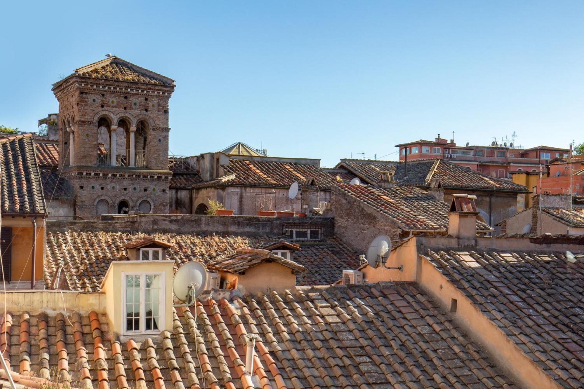 Daplace - Mirta Roma