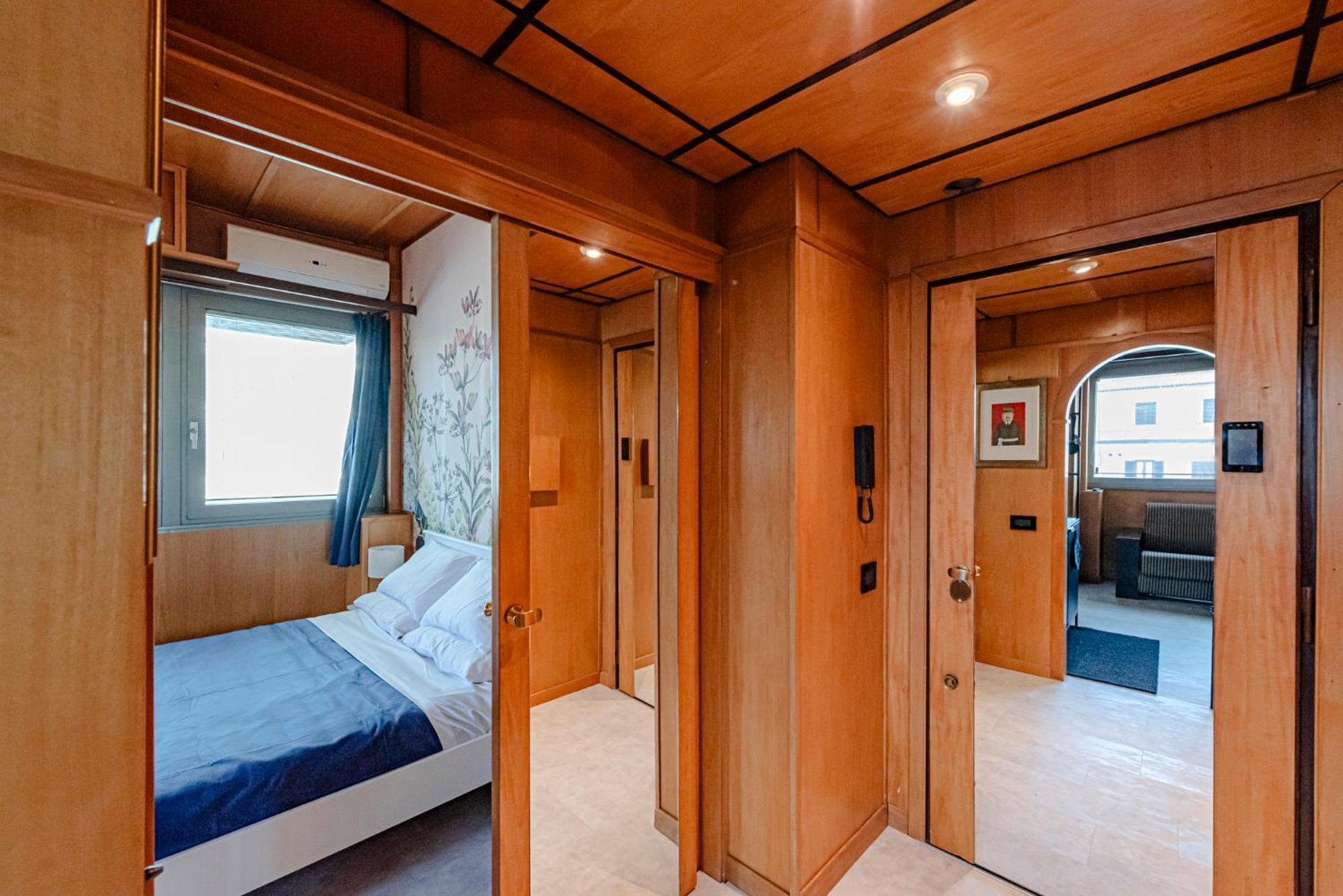 Saint John Gallery Apartment