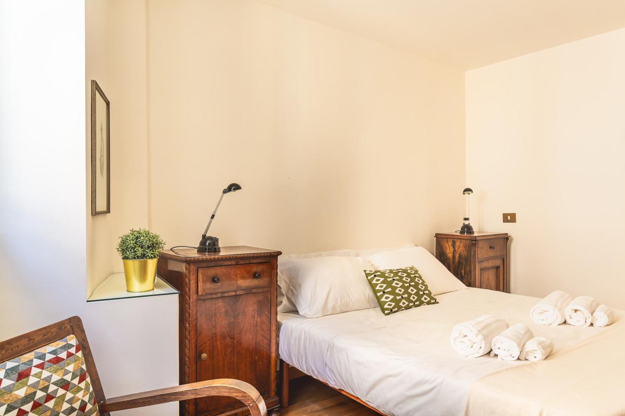 Apartment Iflat Lovely 2 Bedroom In Rione Monti Rome