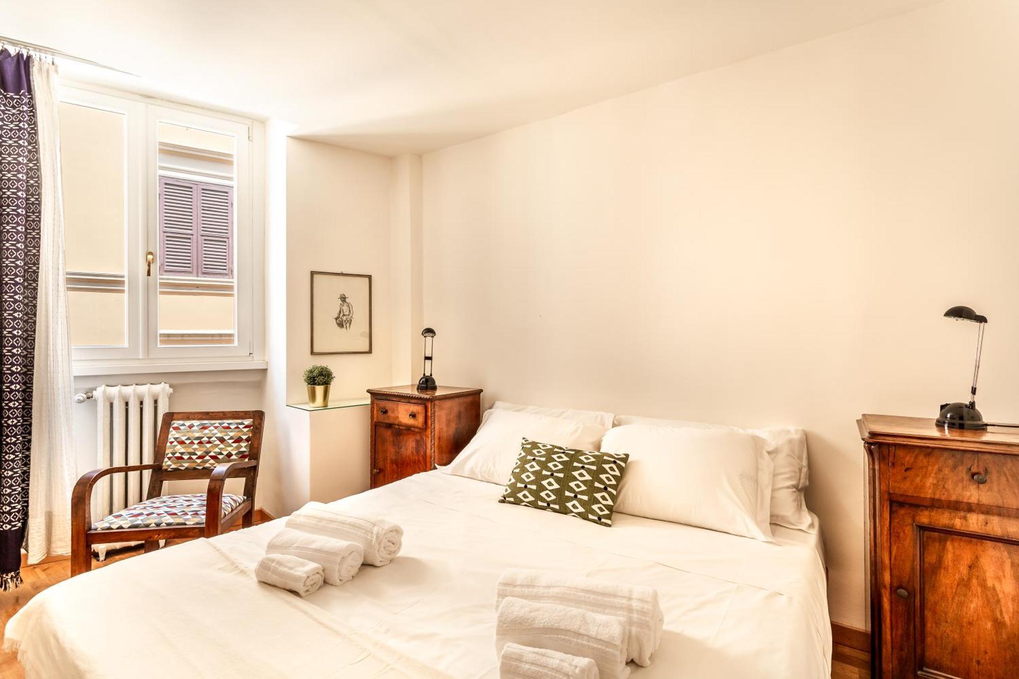 Iflat Lovely 2 Bedroom In Rione Monti Appartamento Roma