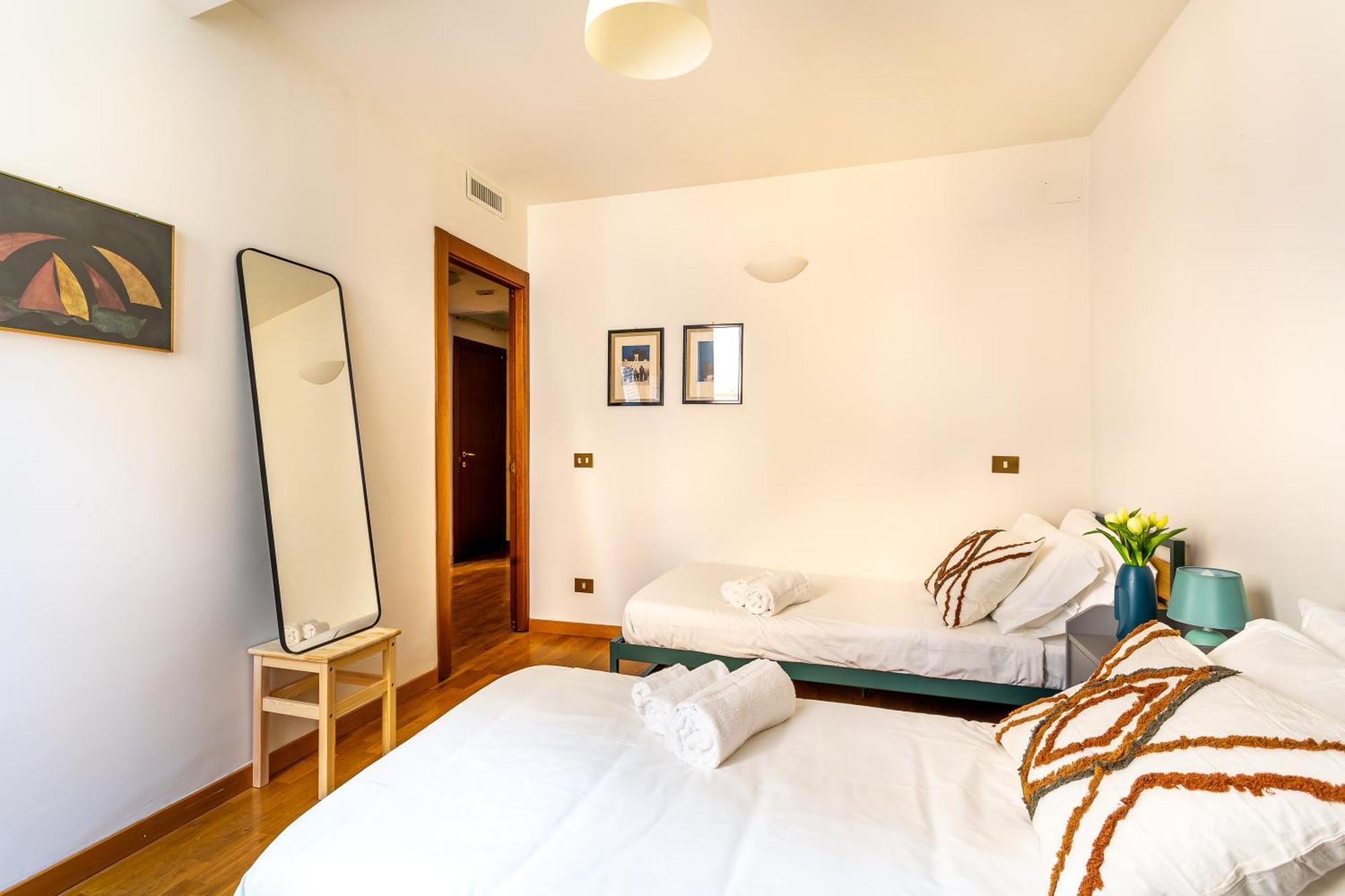 Iflat Lovely 2 Bedroom In Rione Monti Appartamento