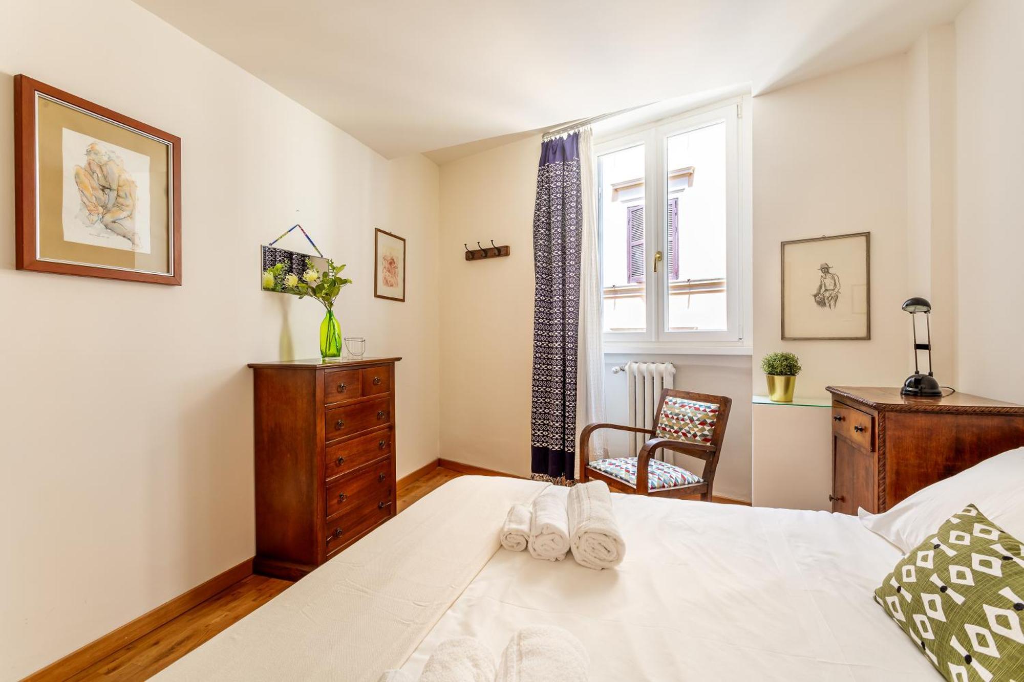 Apartment Iflat Lovely 2 Bedroom In Rione Monti