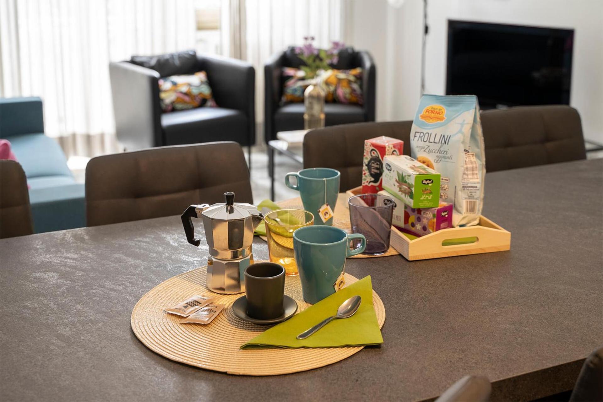 Casa Elena, 15 Minutes Walking Distance To St.peter's Church Apartment *