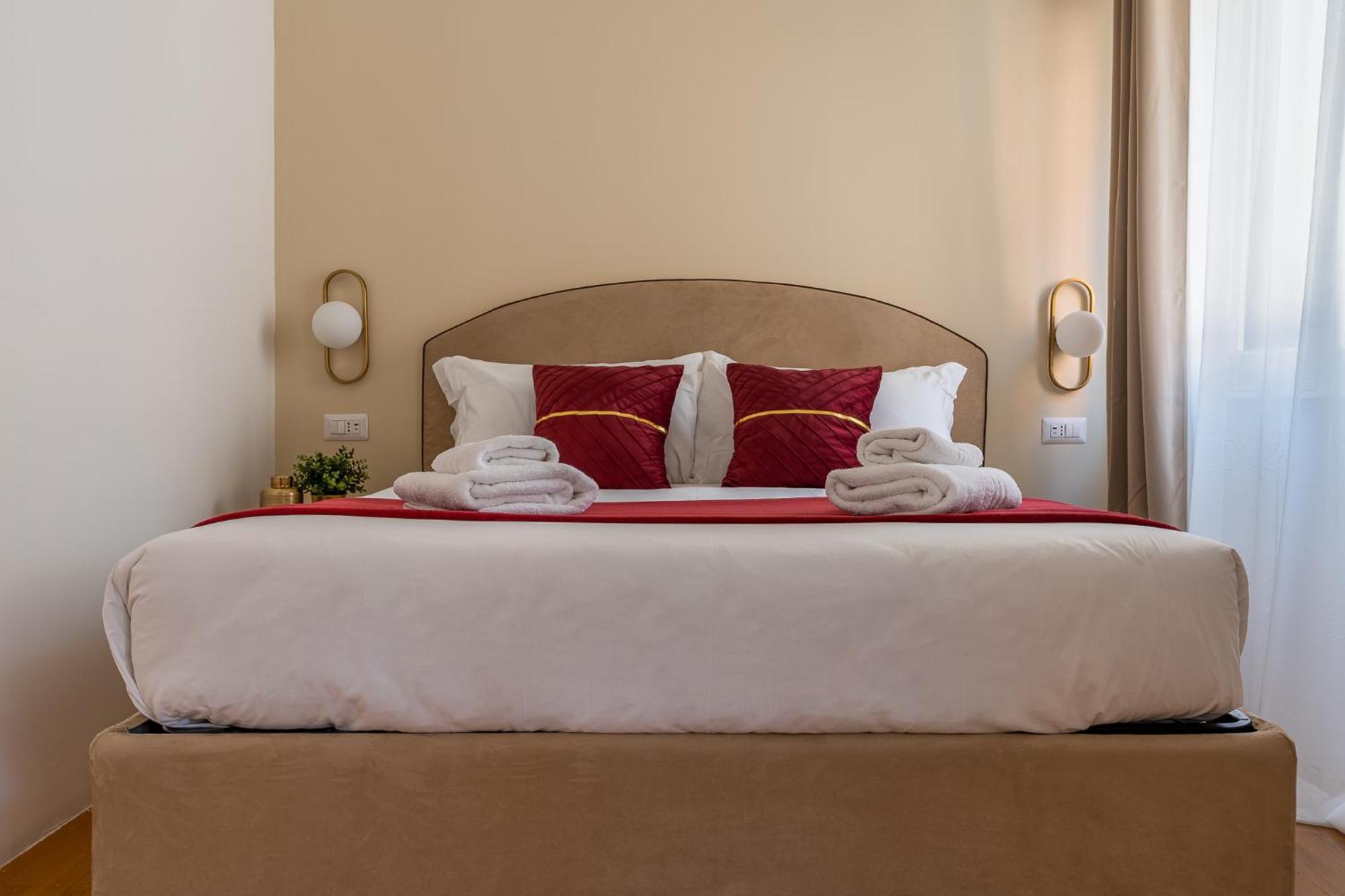 Decimo Meridio- At Spanish Steps- Guest house *