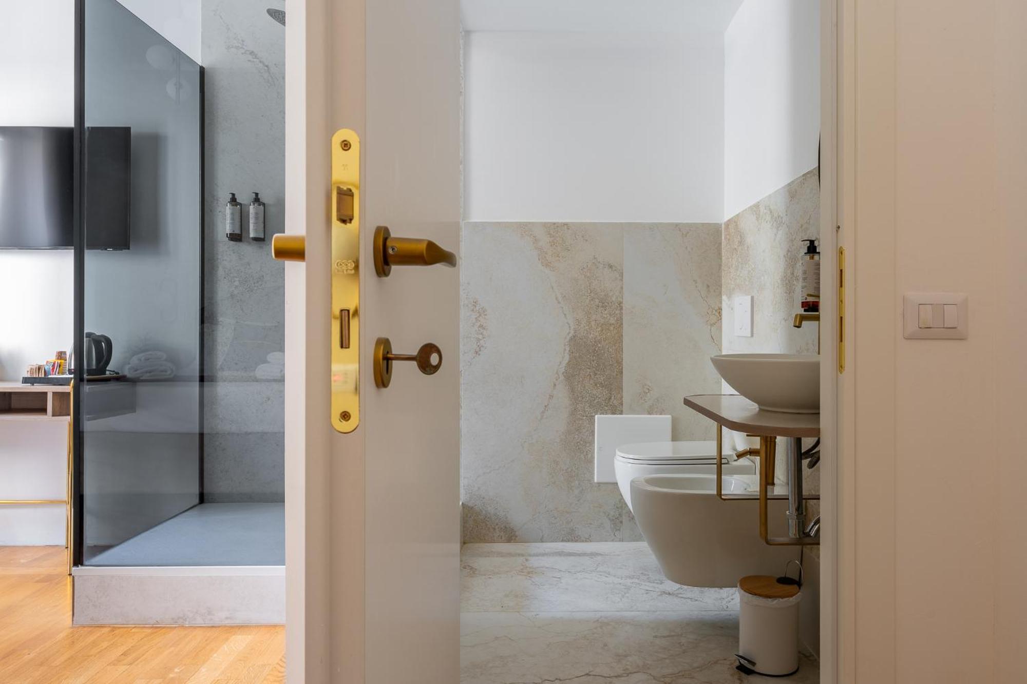 Decimo Meridio- At Spanish Steps- Guest house Rome