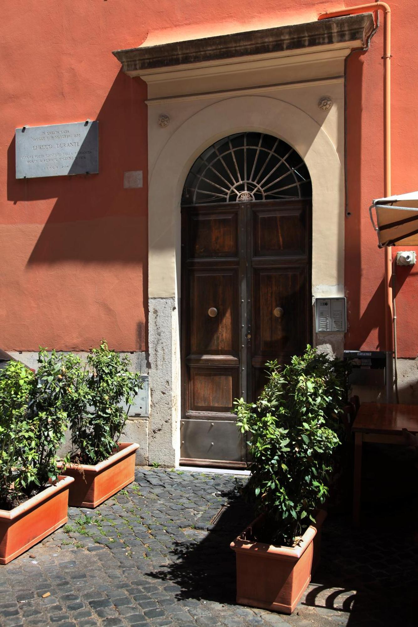 Unique Trastevere Apartment