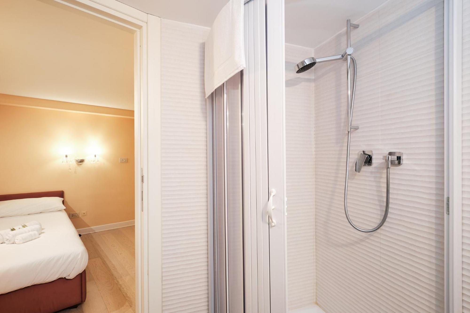 Luxury In Piazza Di Spagna Apartment
