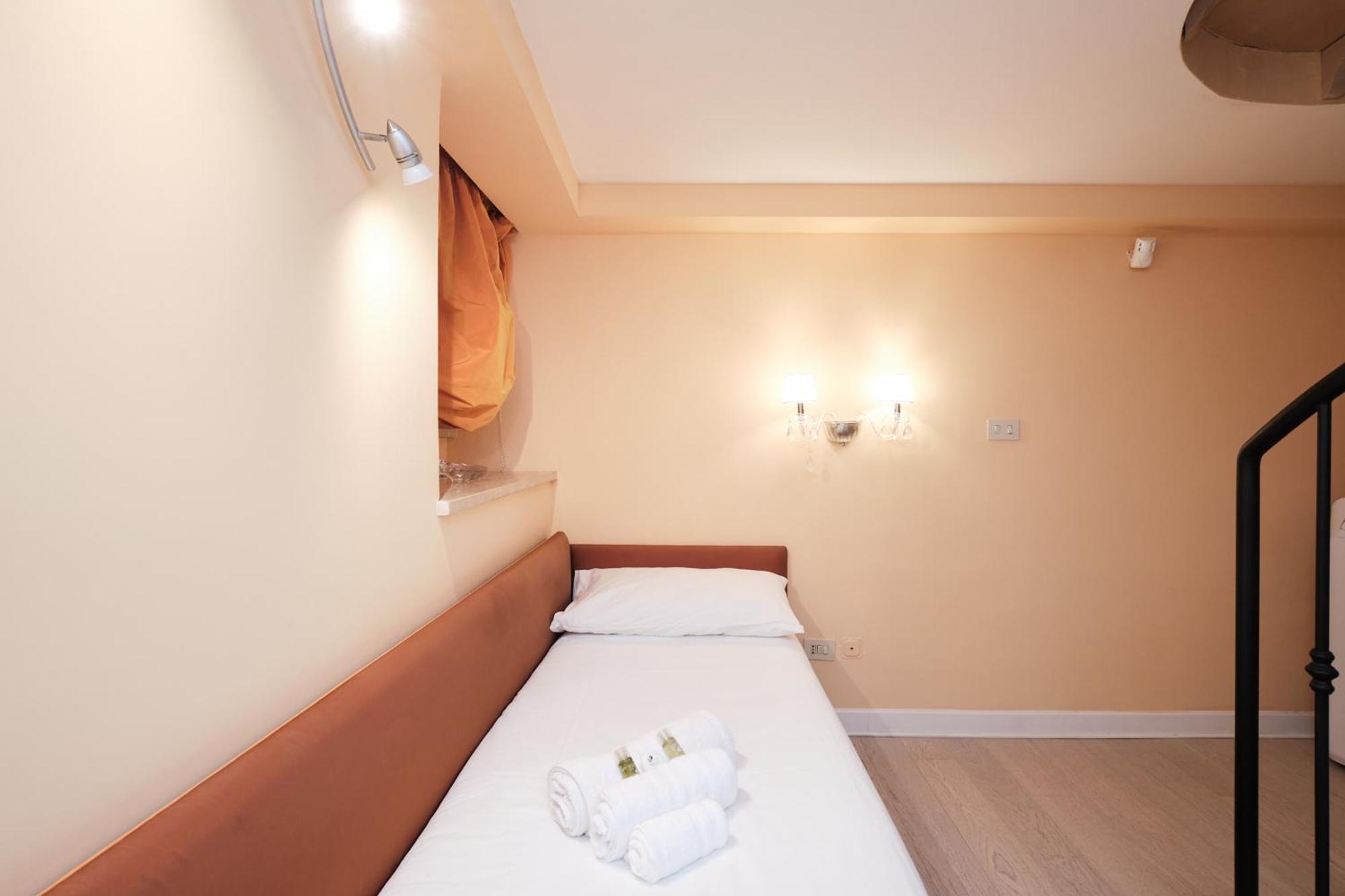 Luxury In Piazza Di Spagna *