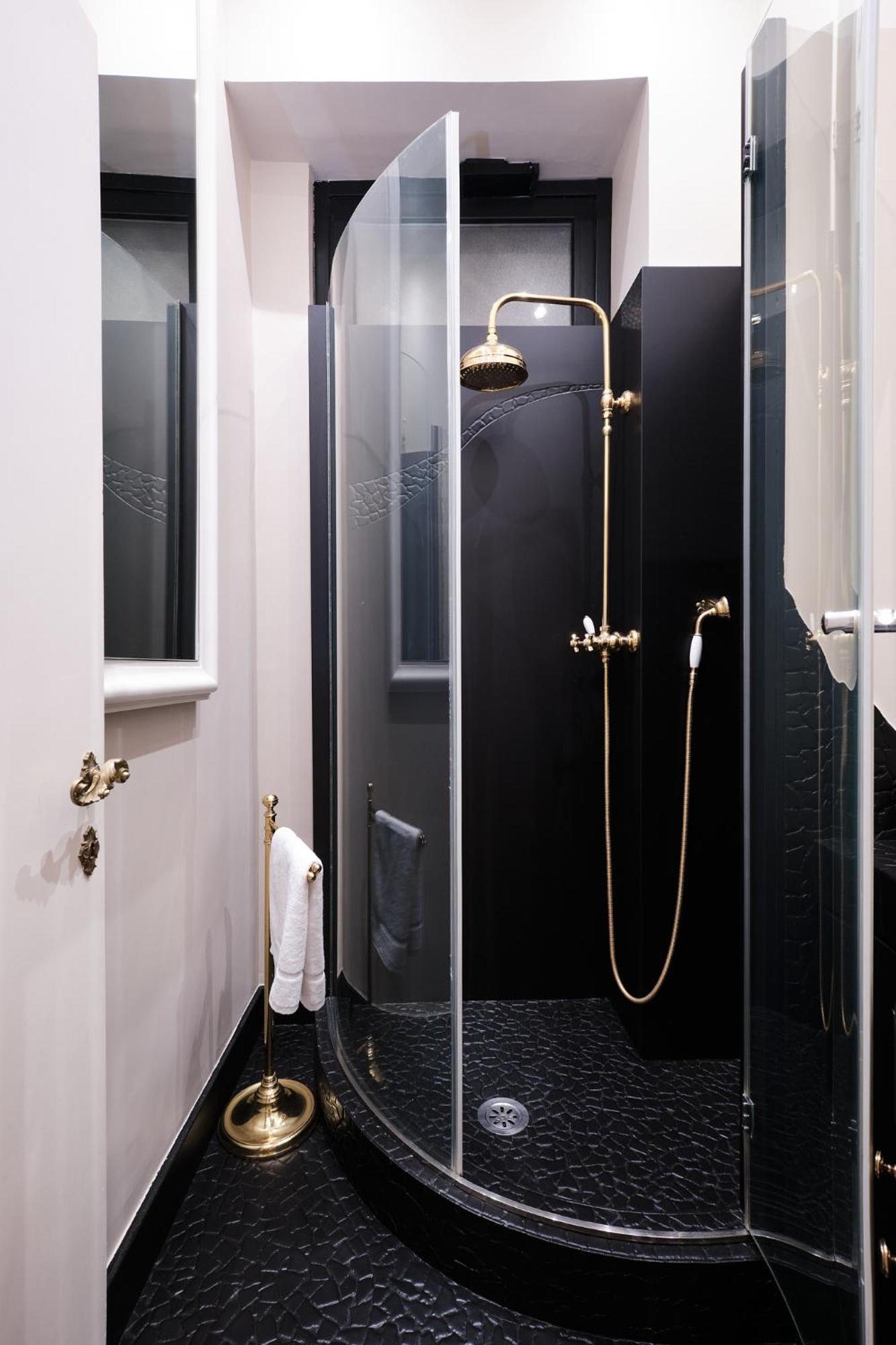 Luxury In Piazza Di Spagna Apartment