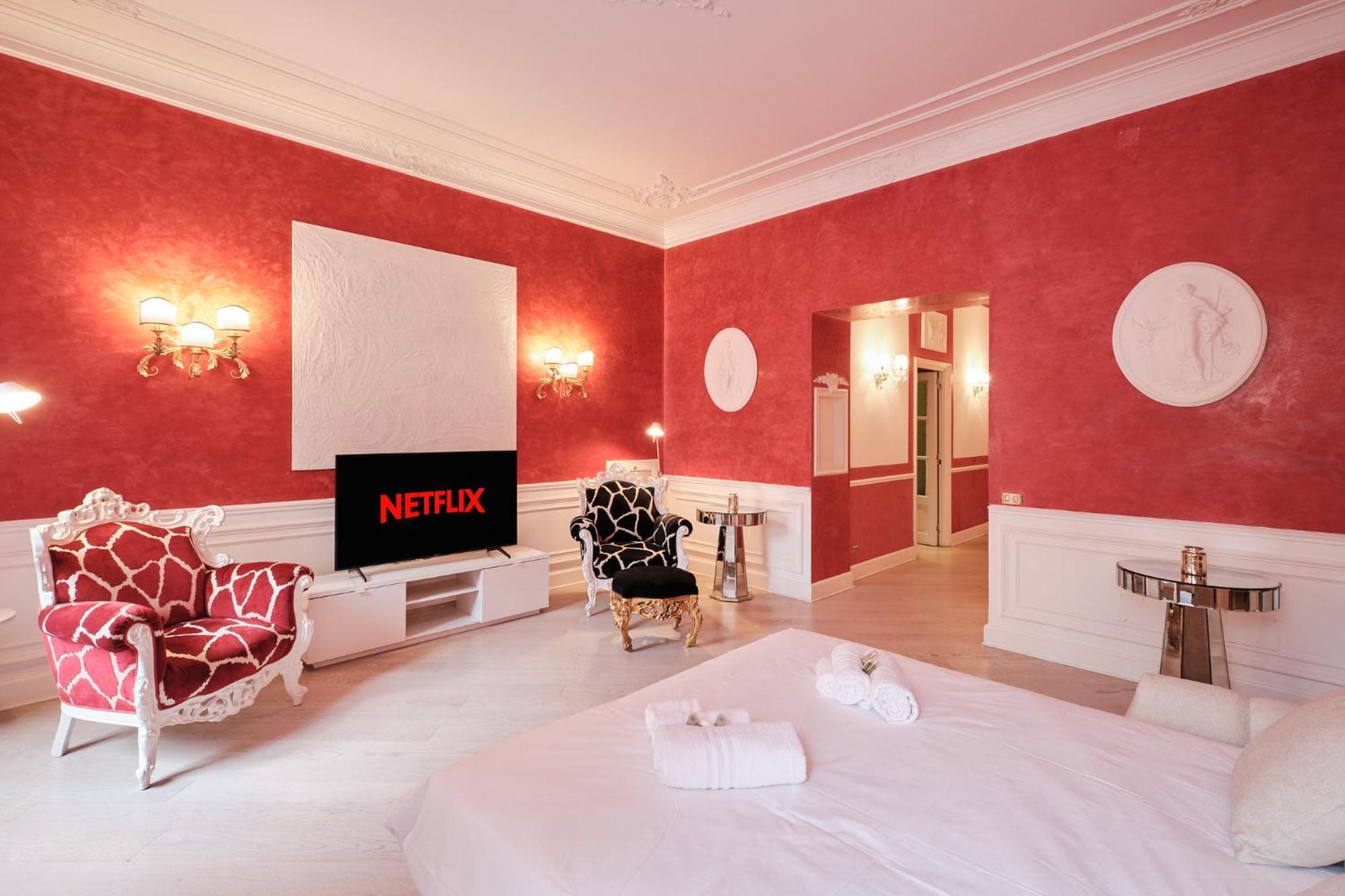 Luxury In Piazza Di Spagna Apartment Rome