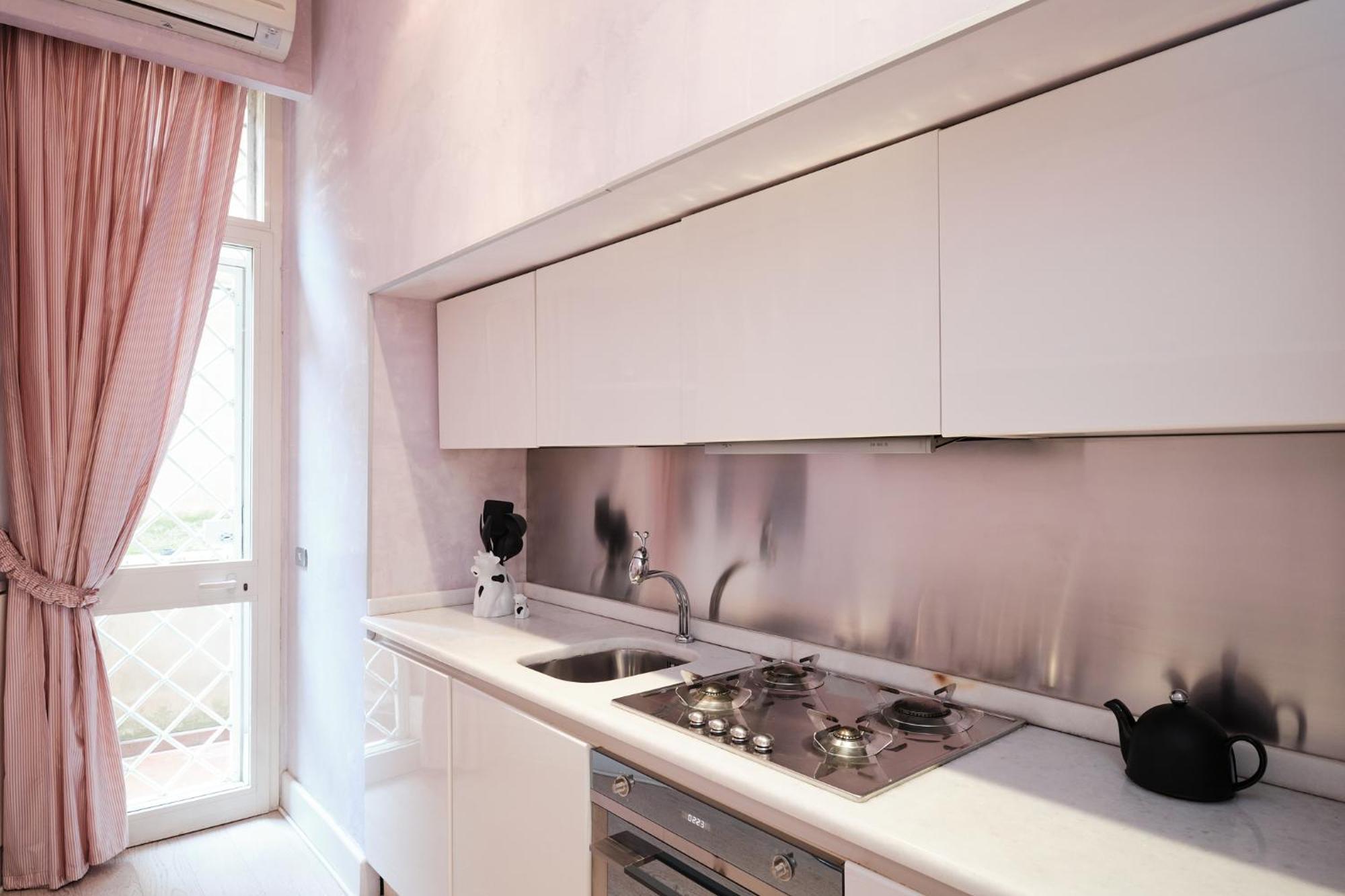 Luxury In Piazza Di Spagna Apartment