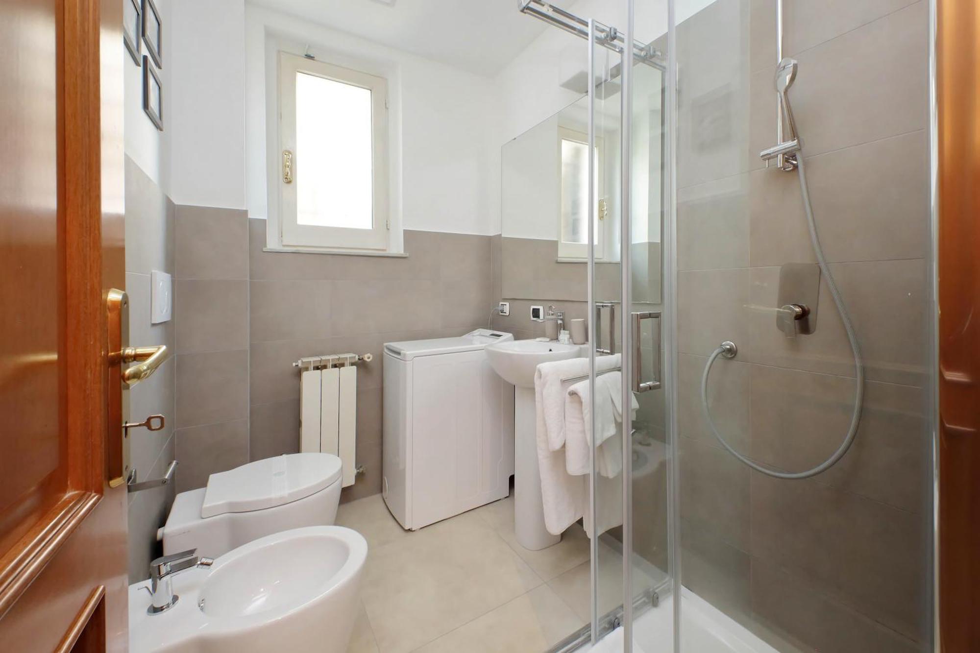 Ych-comfortable 2 Bedrooms Flat Near Colosseum