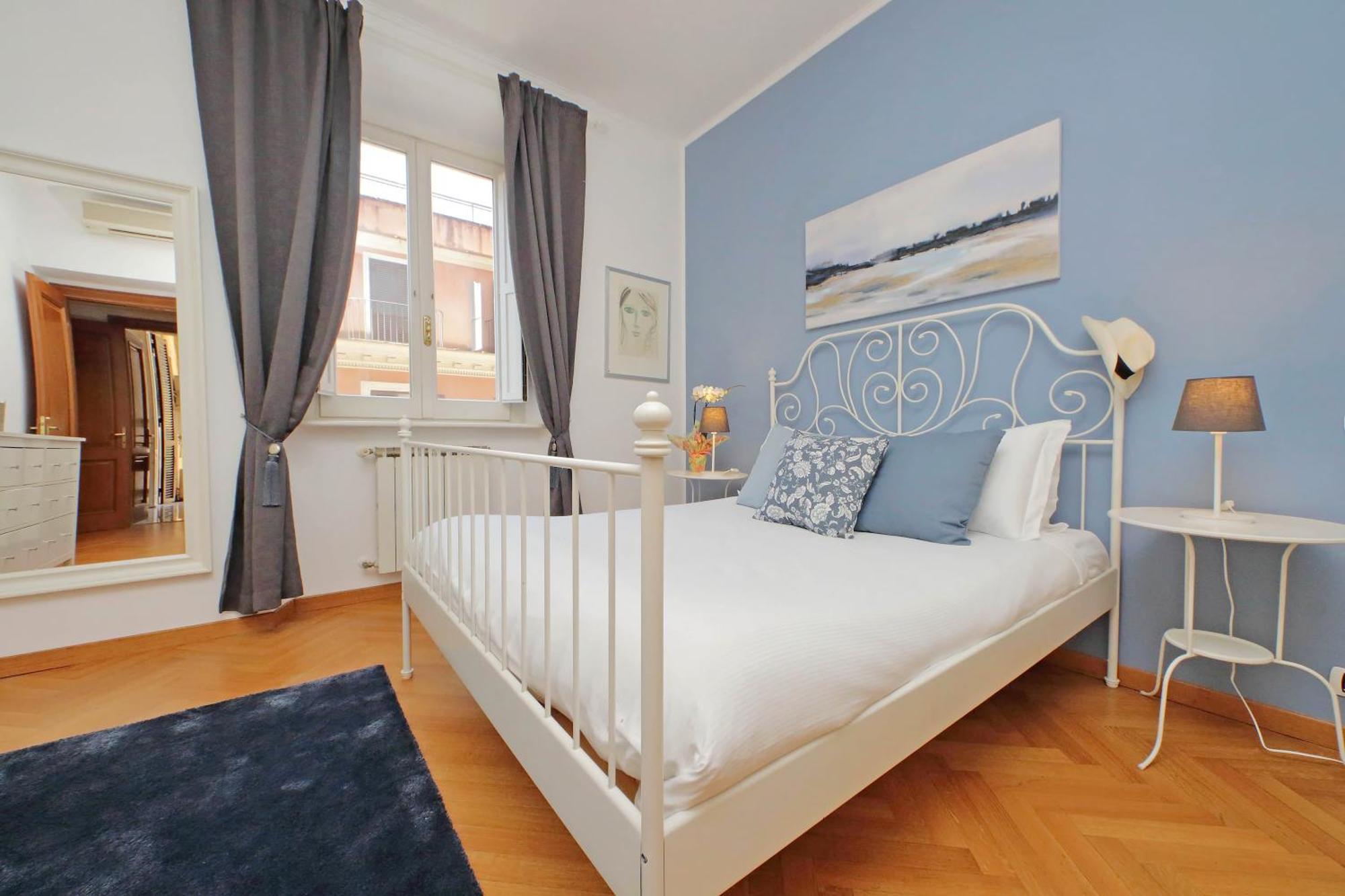 Ych-comfortable 2 Bedrooms Flat Near Colosseum Rome