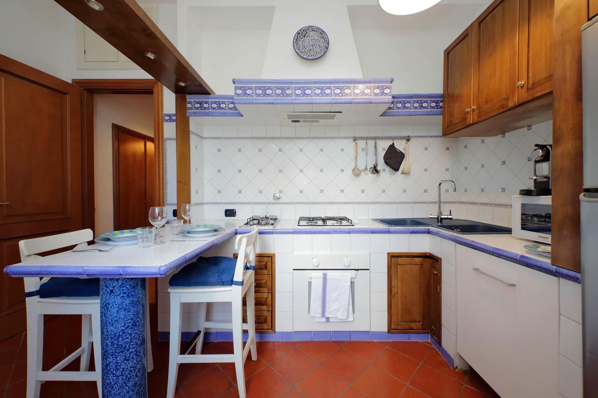 Ych-comfortable 2 Bedrooms Flat Near Colosseum *