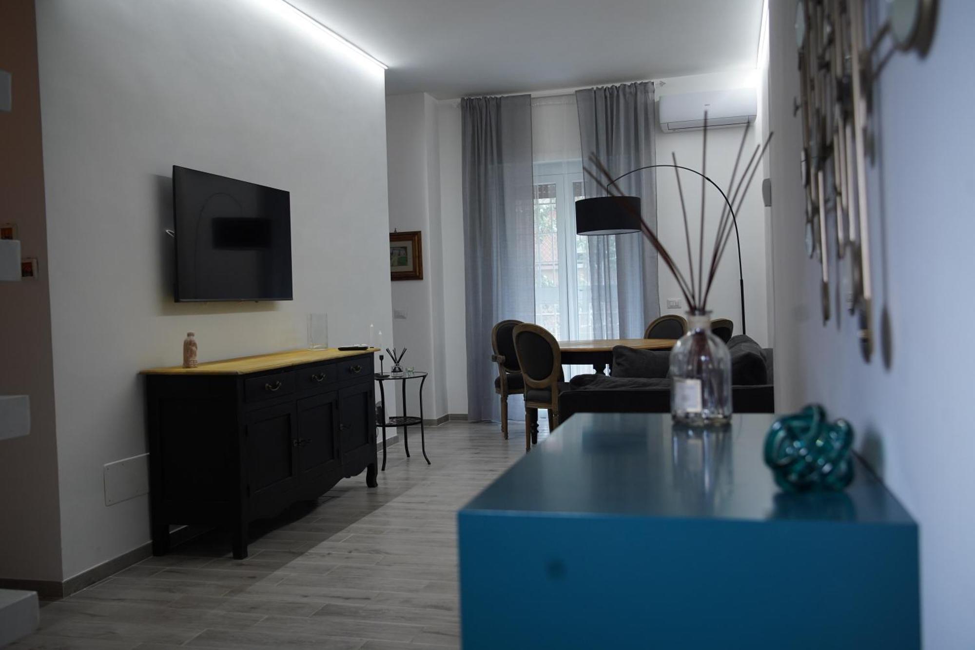 Flora House Apartment *