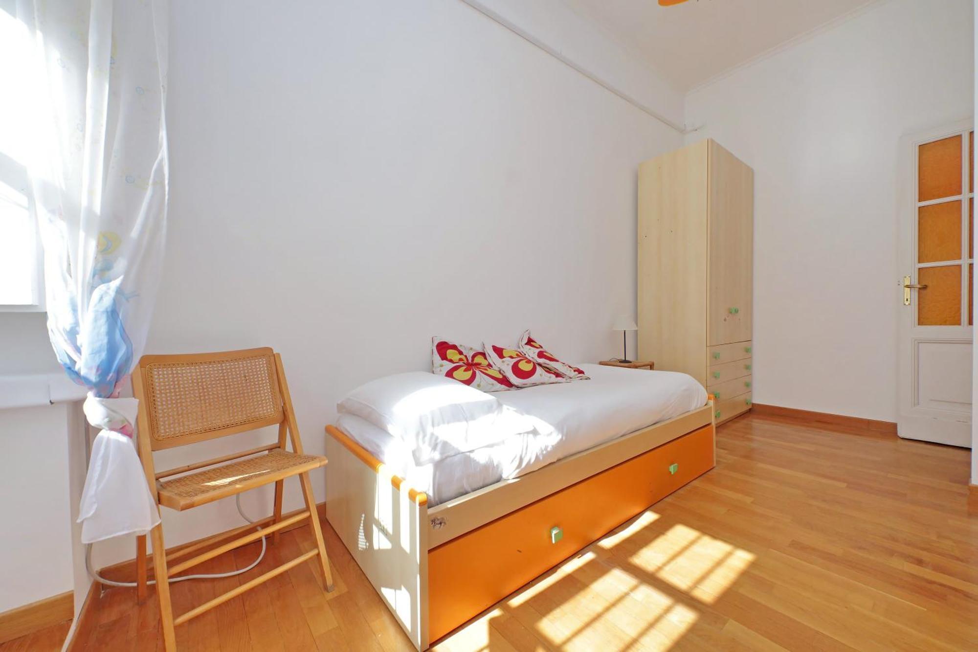 At The Vatican Ottaviano 2 Bedrooms 2 Baths Apartment *