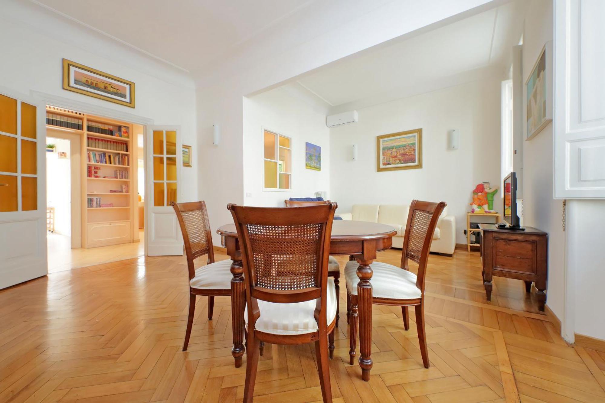 At The Vatican Ottaviano 2 Bedrooms 2 Baths * Rome